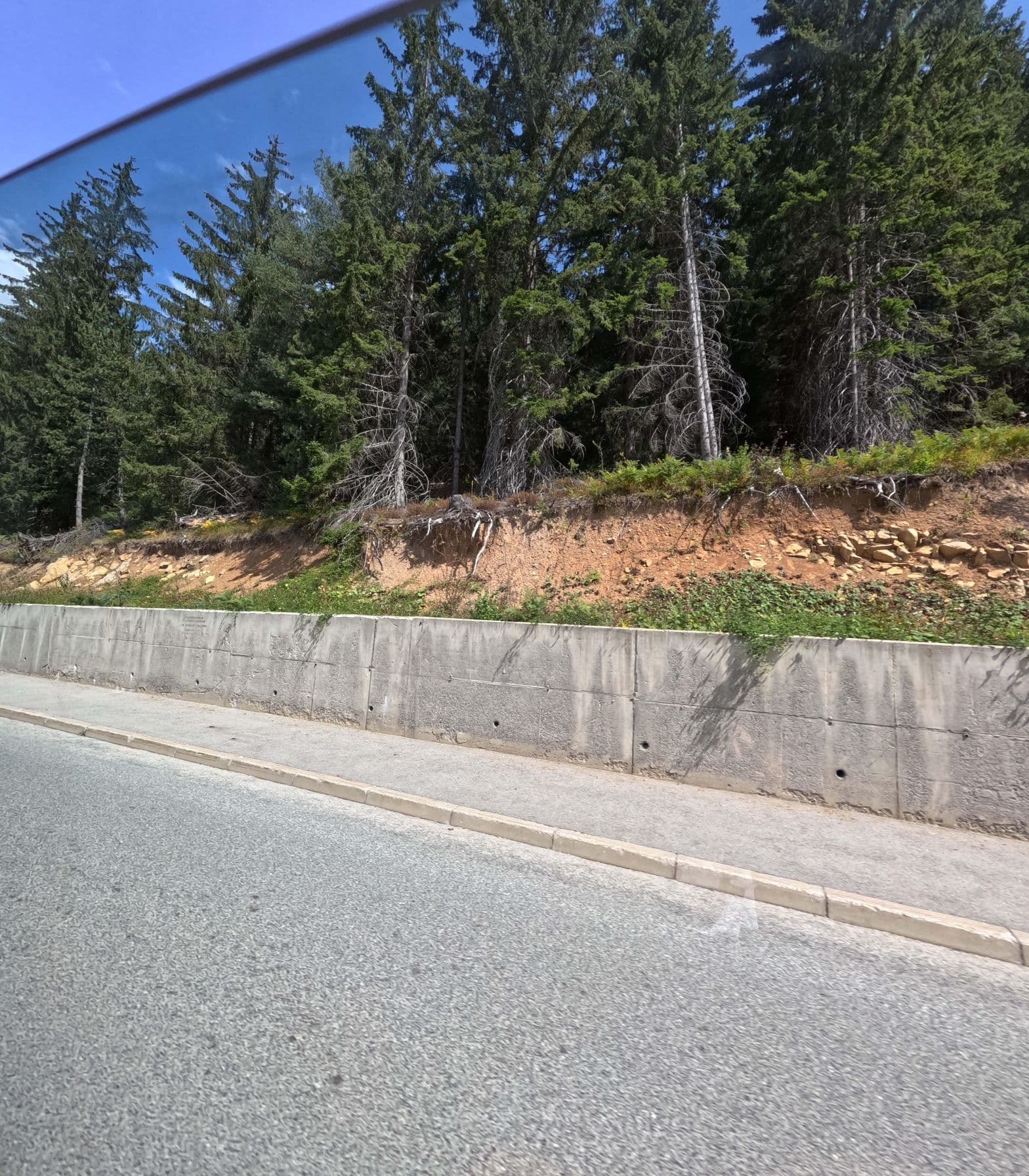 Street view near Zlatarska kruna, Osječenik — © smajser1 (CC BY-SA · Mapillary)