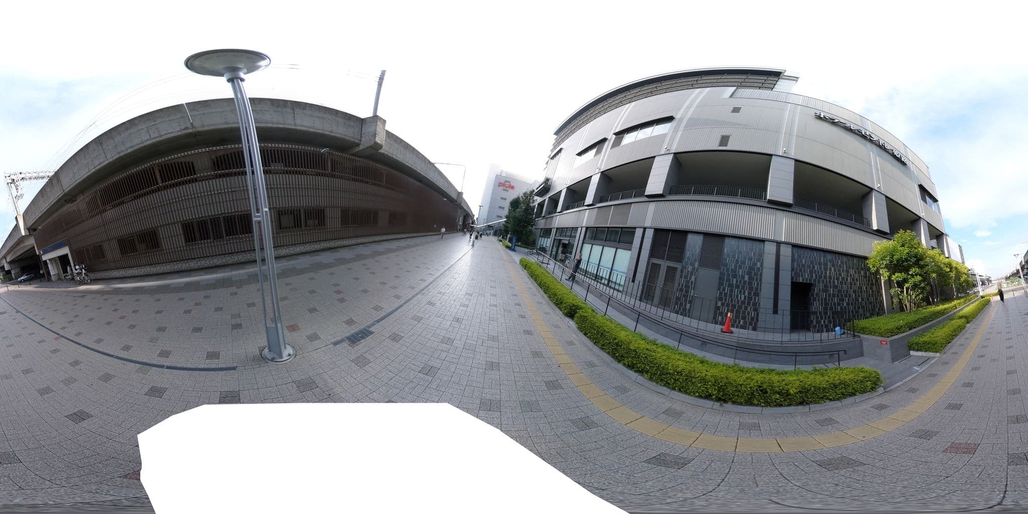 Street view near ホテルモントレ姫路, Himeji — © okadatsuneo (CC BY-SA · Mapillary)