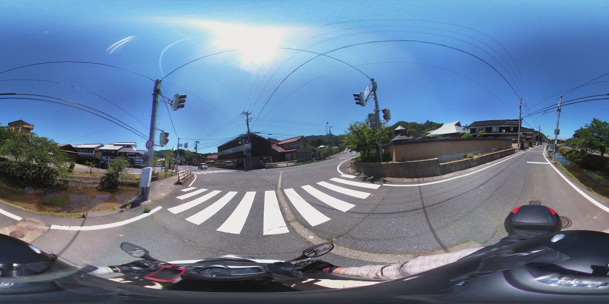 Street view near 山陰 香住温泉  荒神の宿 三宝, Kasumi — © harimawood (CC BY-SA · Mapillary)