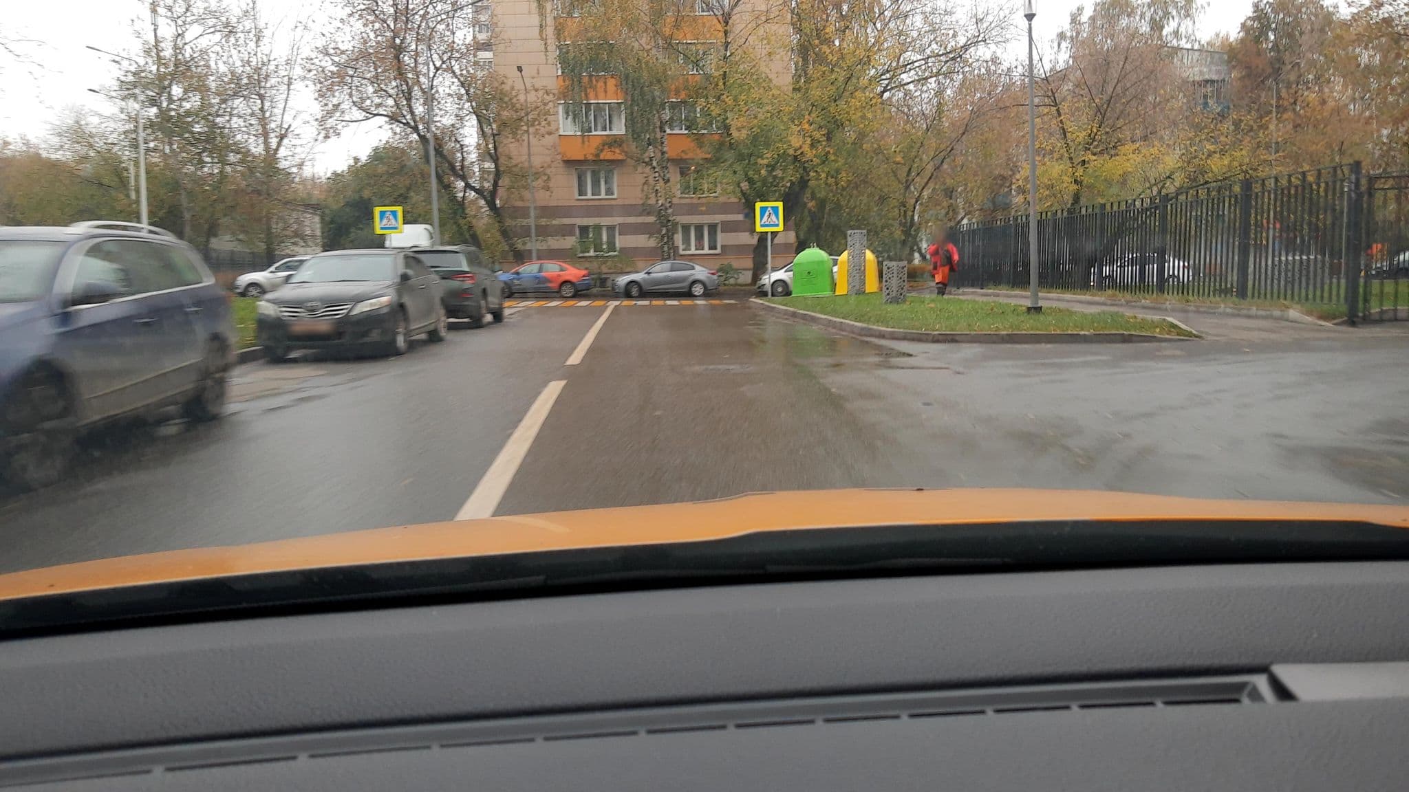 Street view near Eurocity, Kapotnya — © phoneuploader (CC BY-SA · Mapillary)