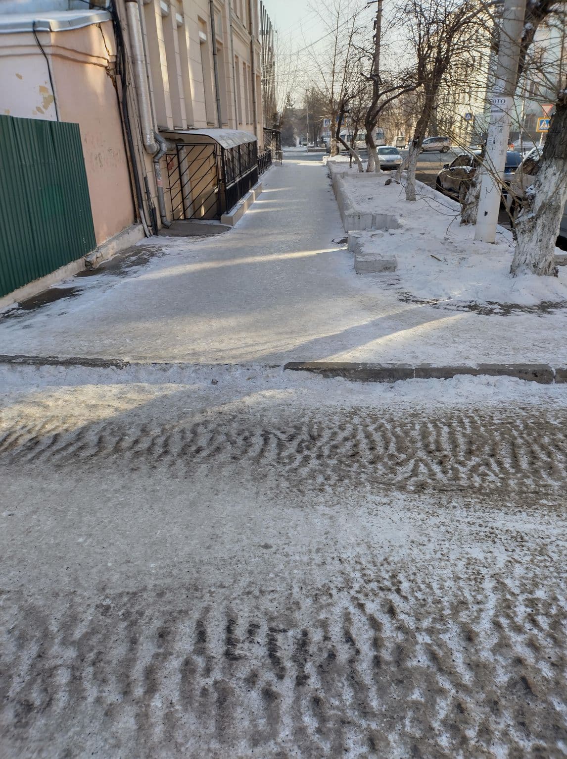 Street view near Like room, Chita — © skarch (CC BY-SA · Mapillary)