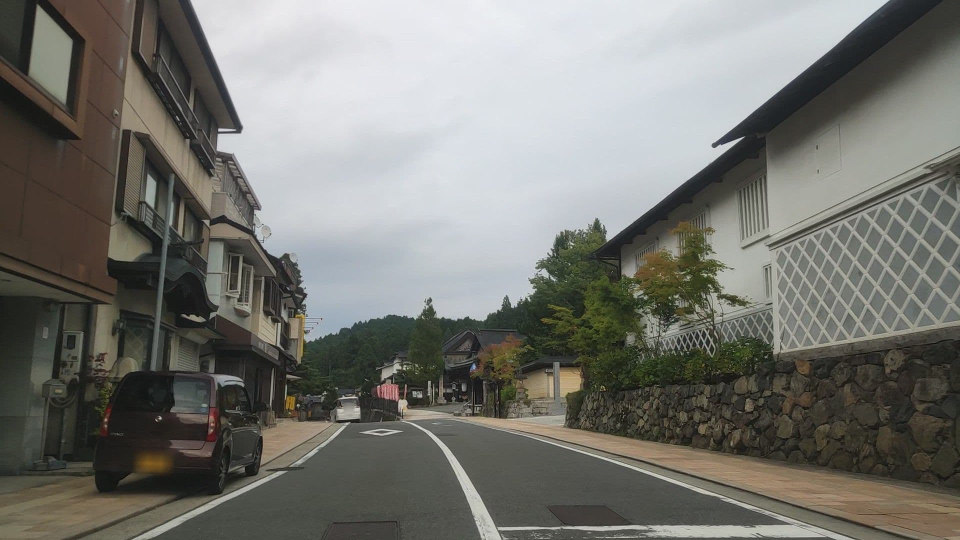 Street view near 高野山恵光院,宿坊, 高野町, Kōya — © drivephotograph (CC BY-SA · Mapillary)
