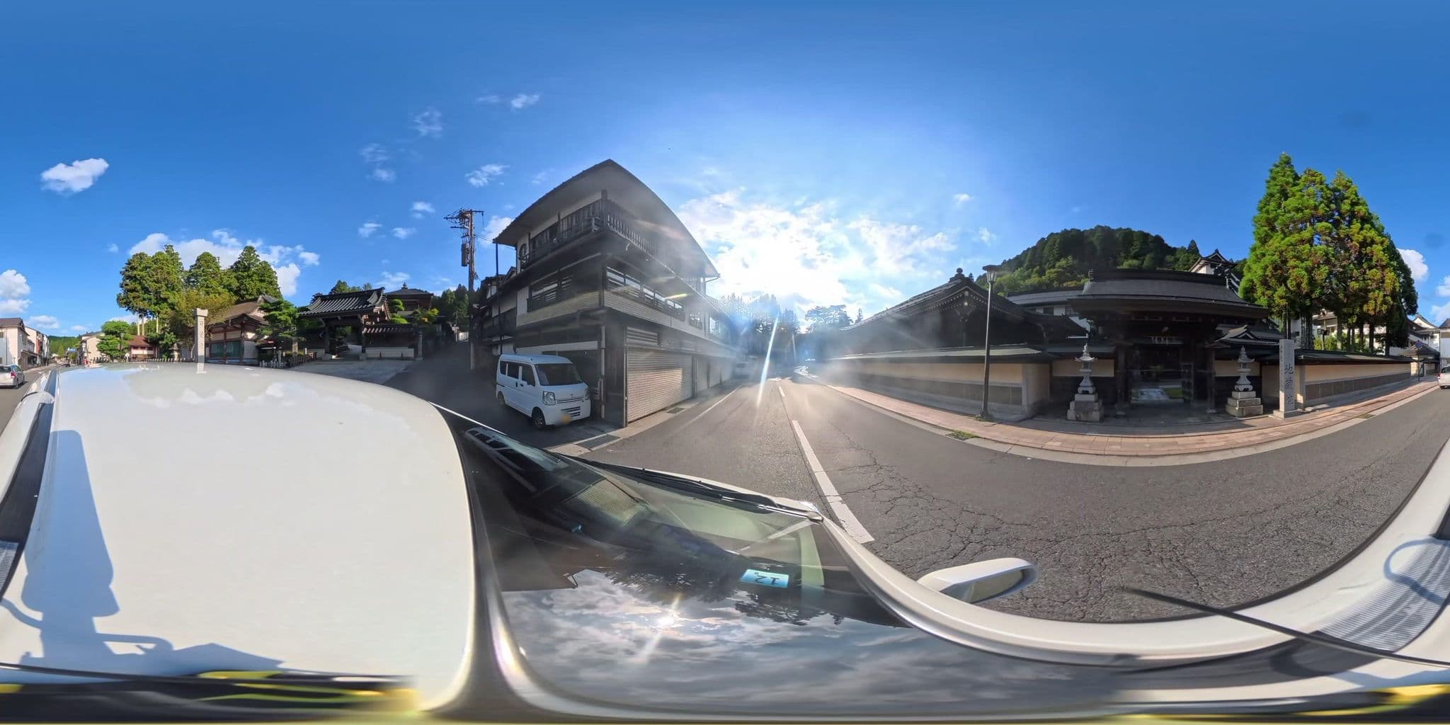 Street view near 地蔵院, Kōya — © yasunari (CC BY-SA · Mapillary)