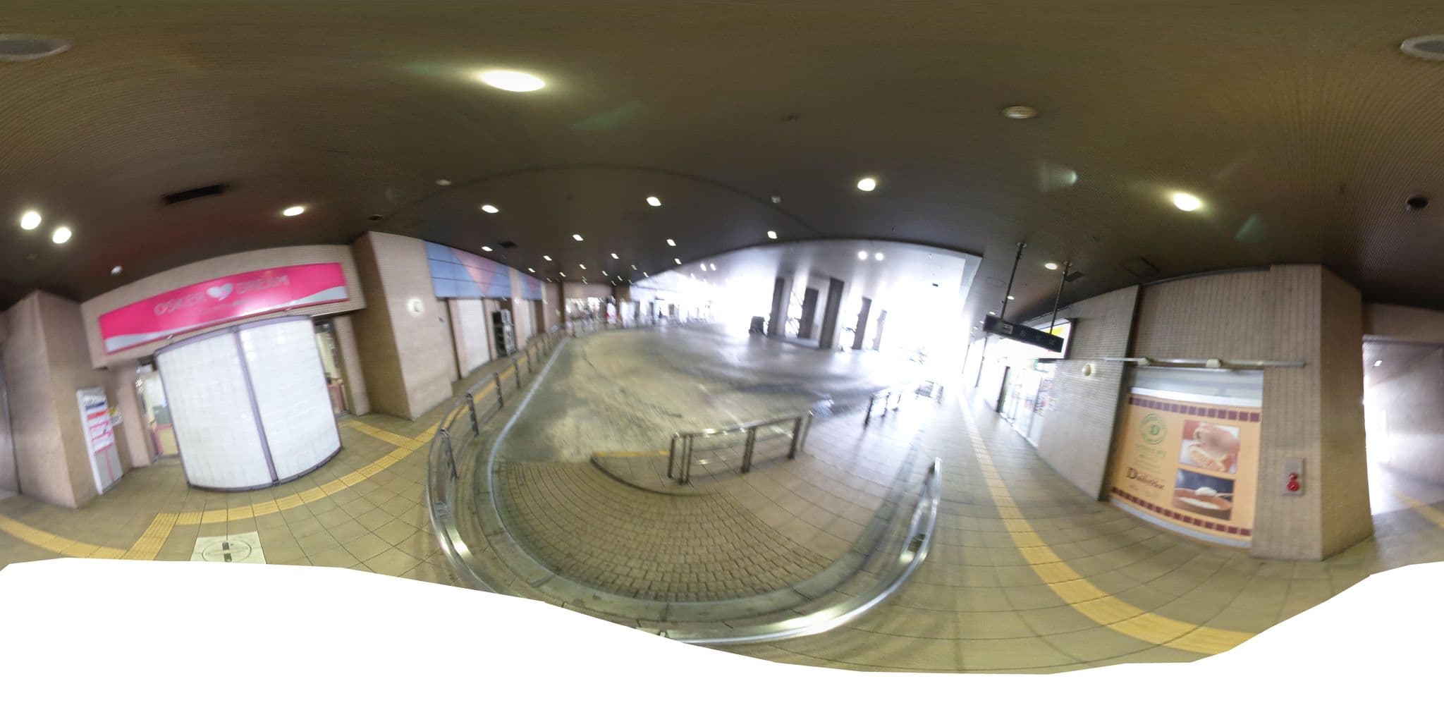 Street view near 大阪ジョイテルホテル, Sakai — © okadatsuneo (CC BY-SA · Mapillary)