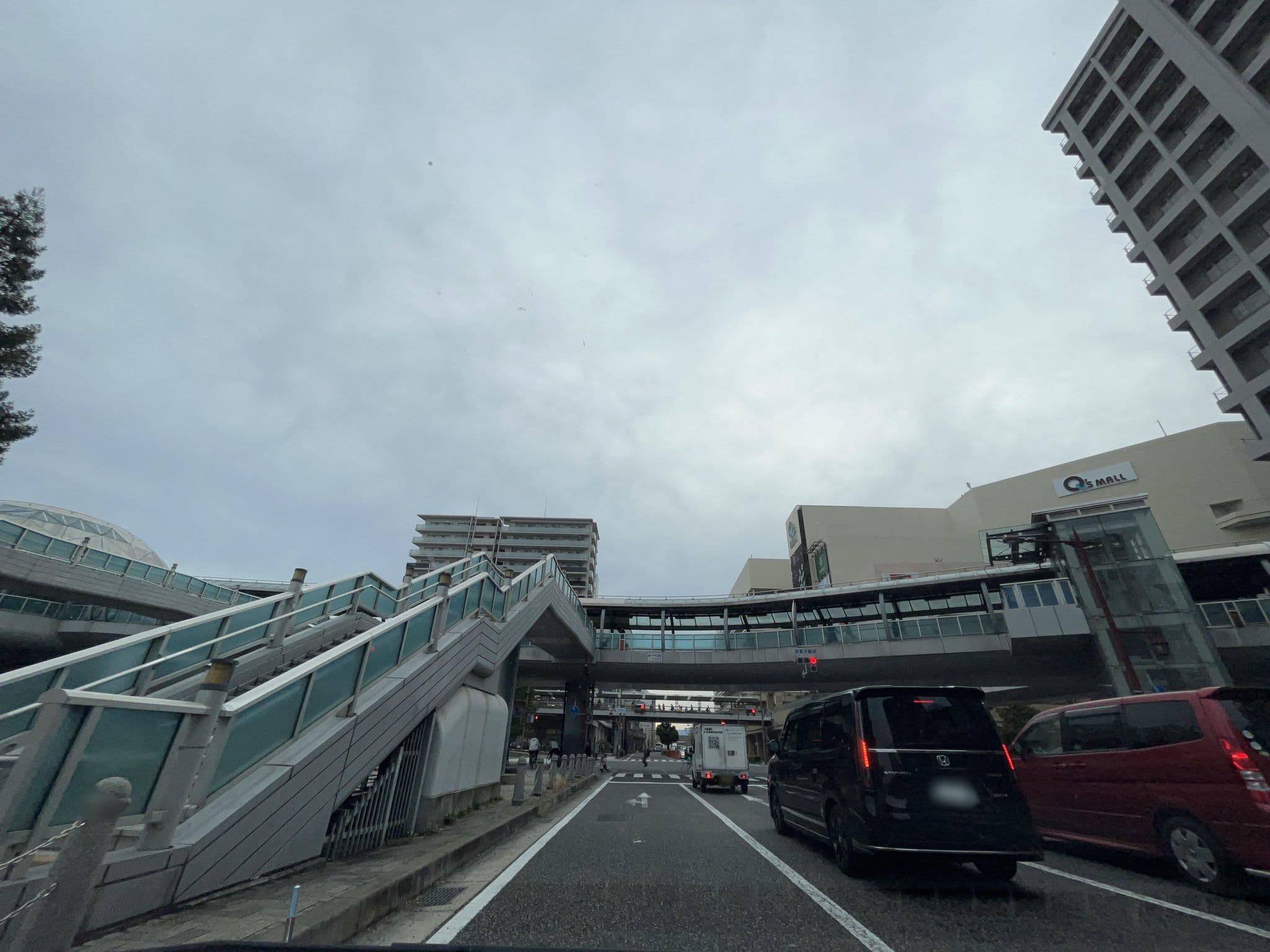 Street view near guest lounge, Amagasaki — © bigbombers (CC BY-SA · Mapillary)