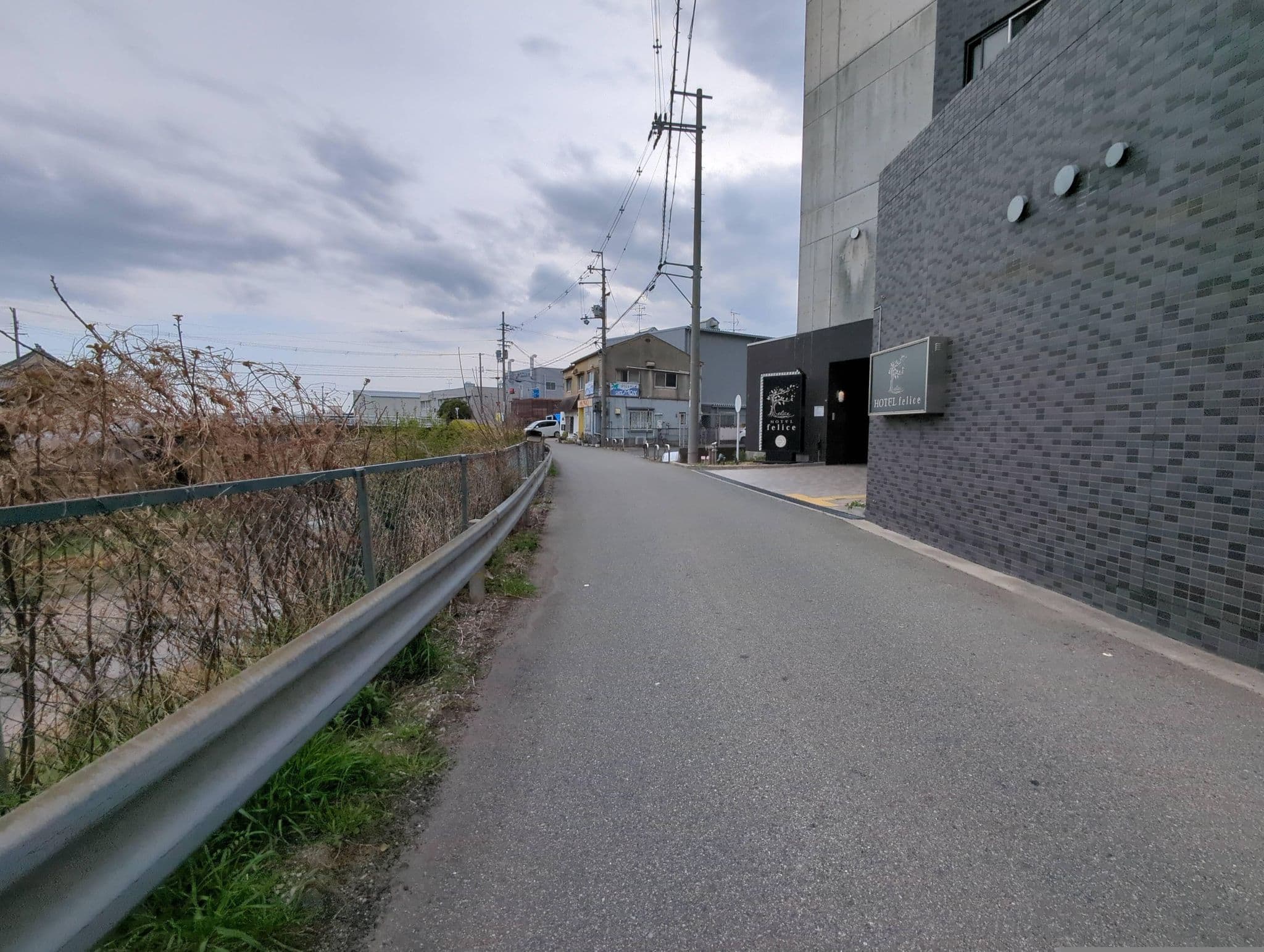 Street view near ホテル ロータス(HOTEL LOTUS) 豊中店, Toyonaka — © osapon (CC BY-SA · Mapillary)