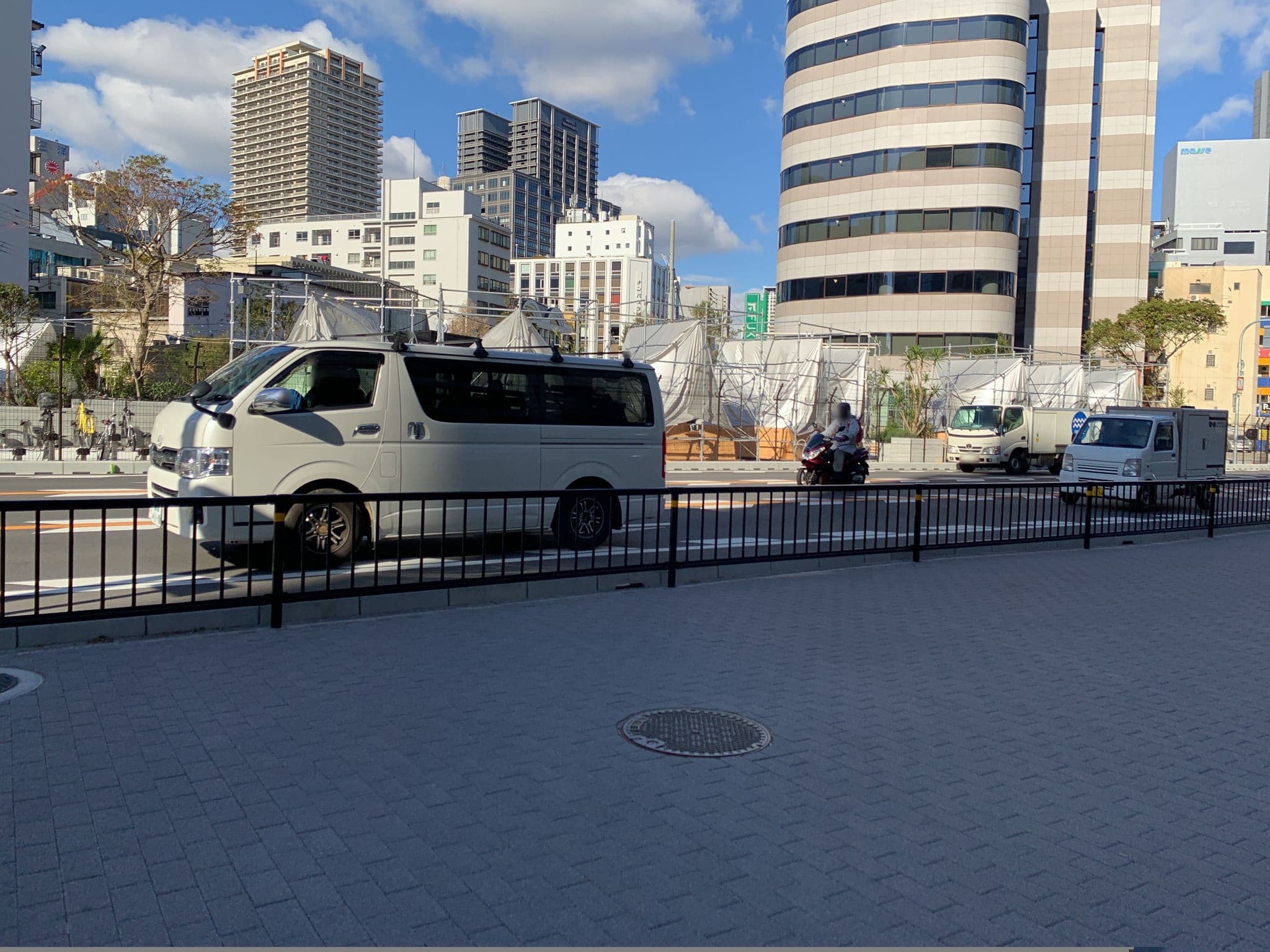 Street view near 그람파스 인 호텔, Tsumori — © hewwohewwo (CC BY-SA · Mapillary)