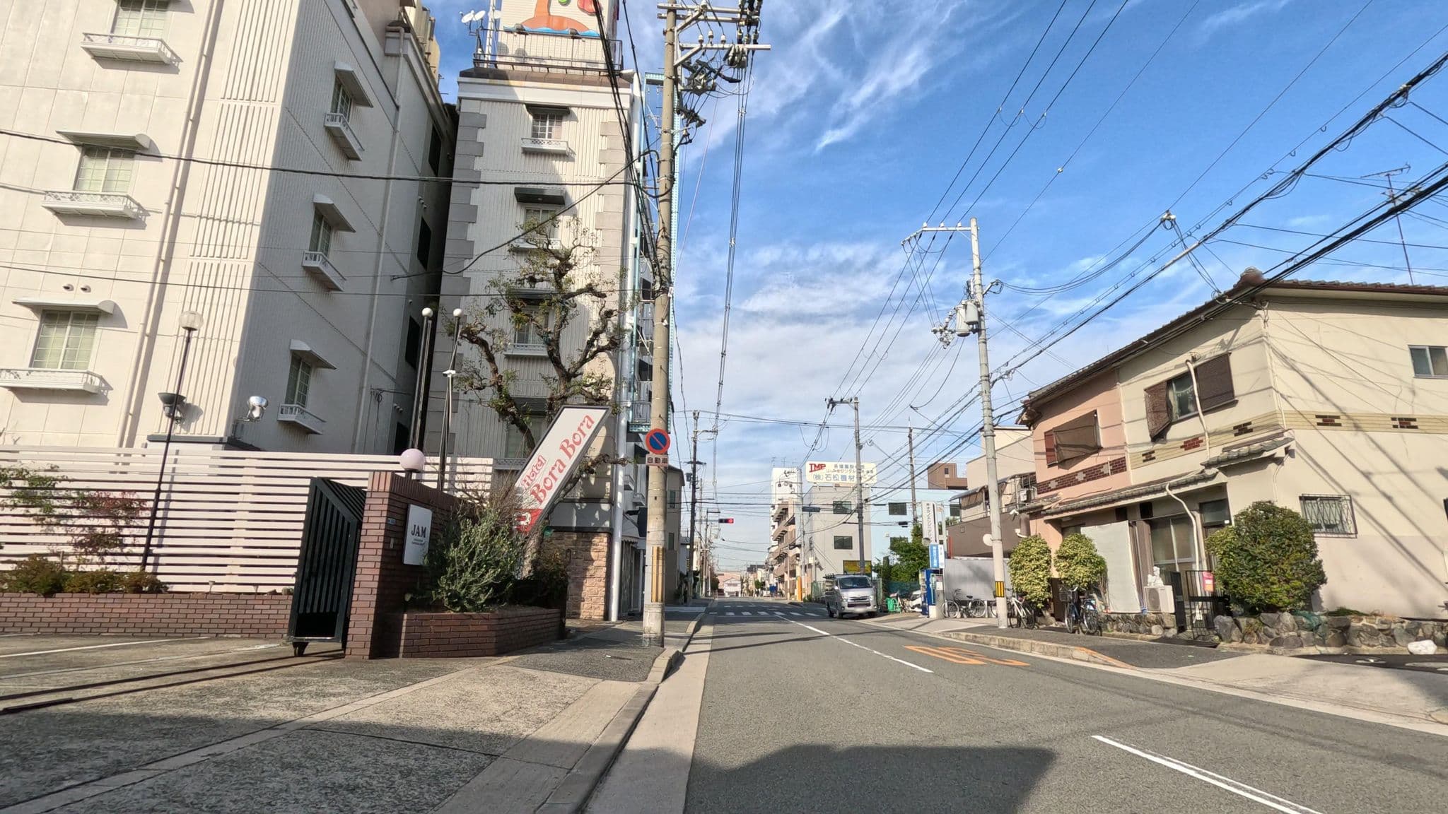 Street view near ホテル・ボラボラ, Tsumori — © okadatsuneo (CC BY-SA · Mapillary)