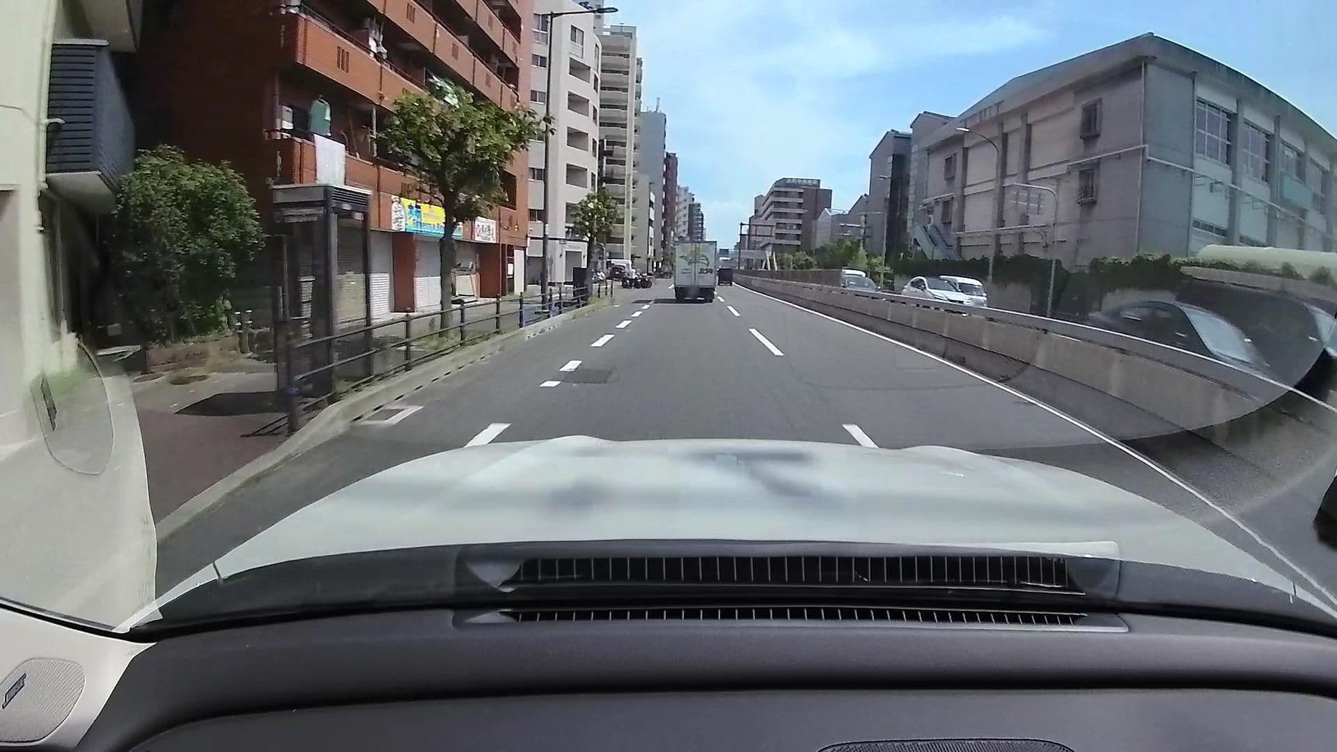 Street view near ホステル難波南 香音, Tsumori — © osapon (CC BY-SA · Mapillary)