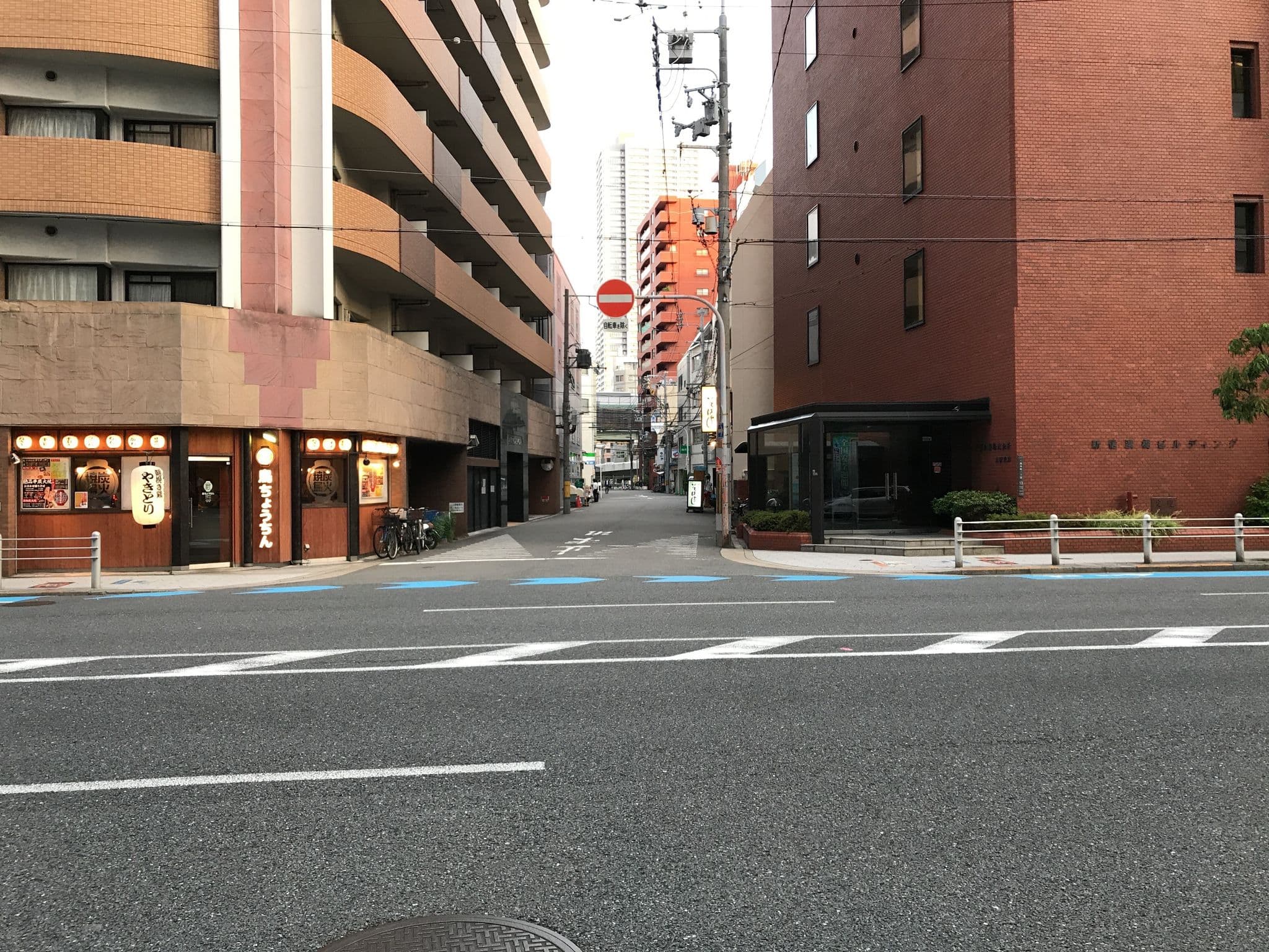 Street view near ホテル ユルリト, Osaka — © ignis (CC BY-SA · Mapillary)