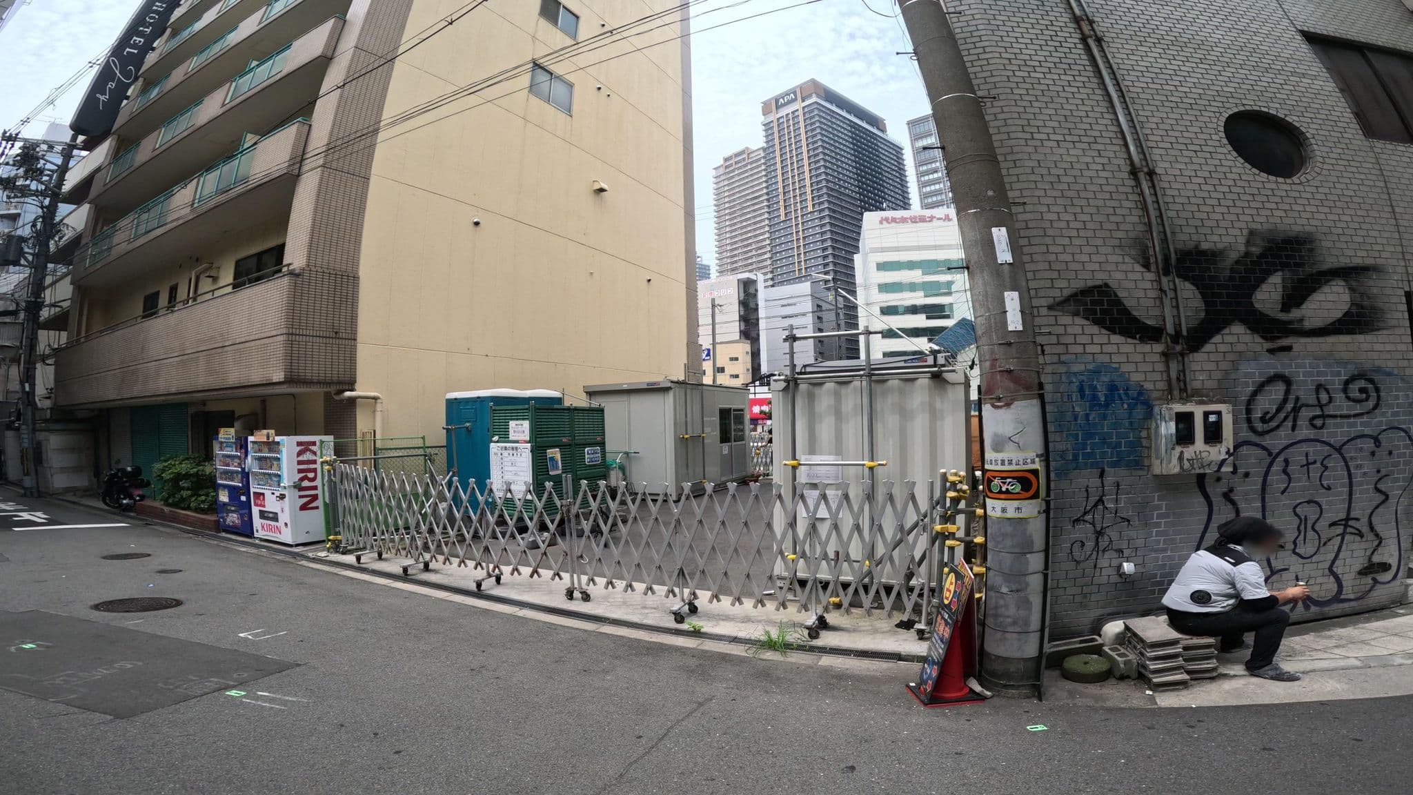 Street view near HOTEL KANADE 大阪難波, Tsumori — © okadatsuneo (CC BY-SA · Mapillary)