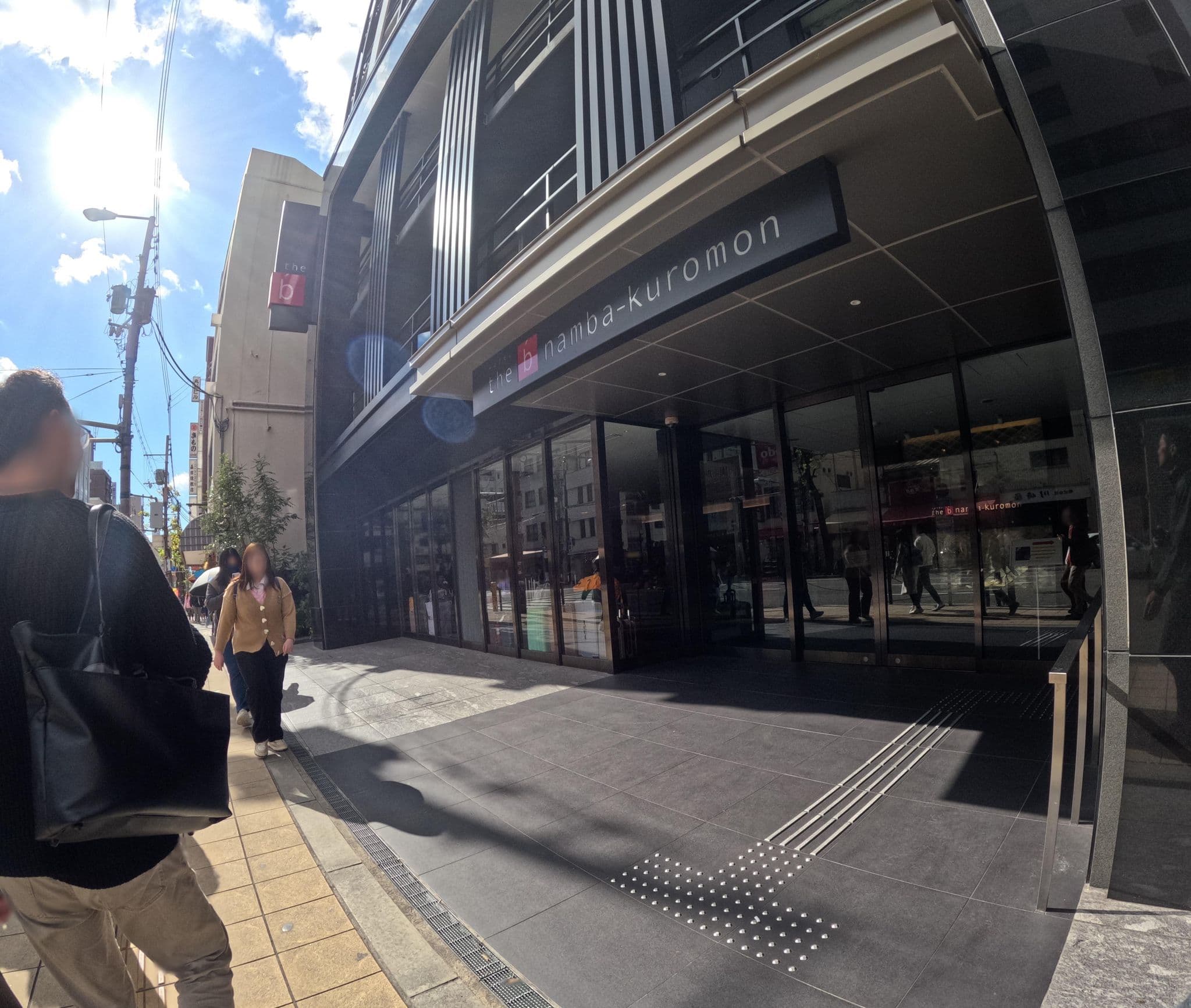 Street view near スーパーホテルなんば・日本橋, Ajiharacho — © okadatsuneo (CC BY-SA · Mapillary)