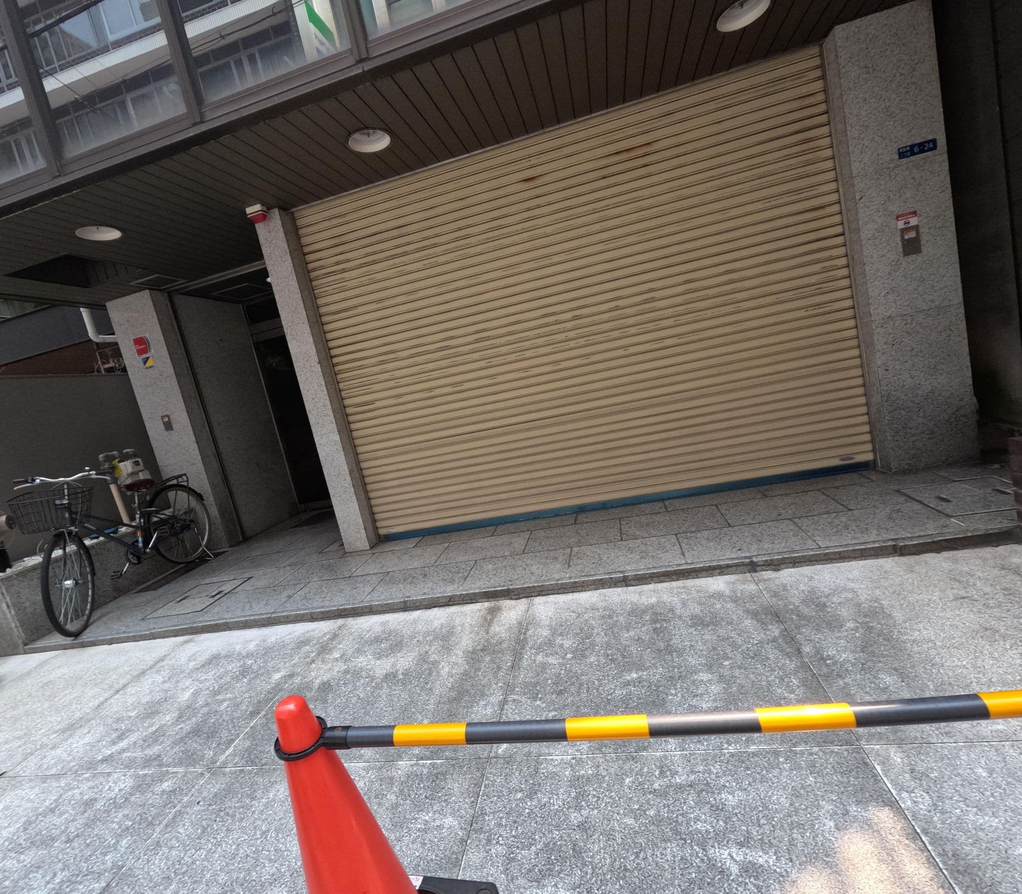 Street view near ビスポークホテル心斎橋, Osaka — © okadatsuneo (CC BY-SA · Mapillary)