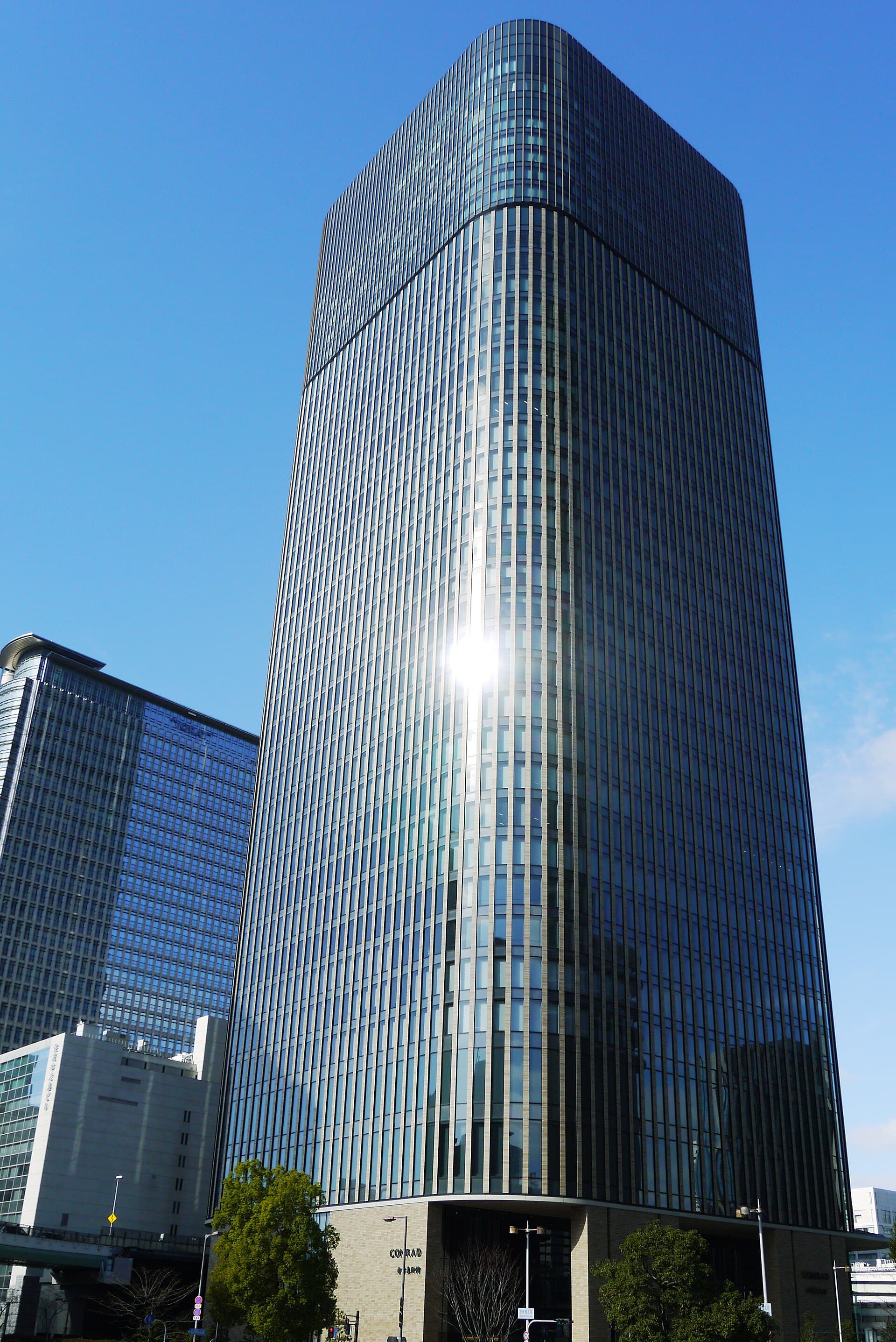 Conrad Osaka (via Wikimedia Commons, CC BY 2.5)