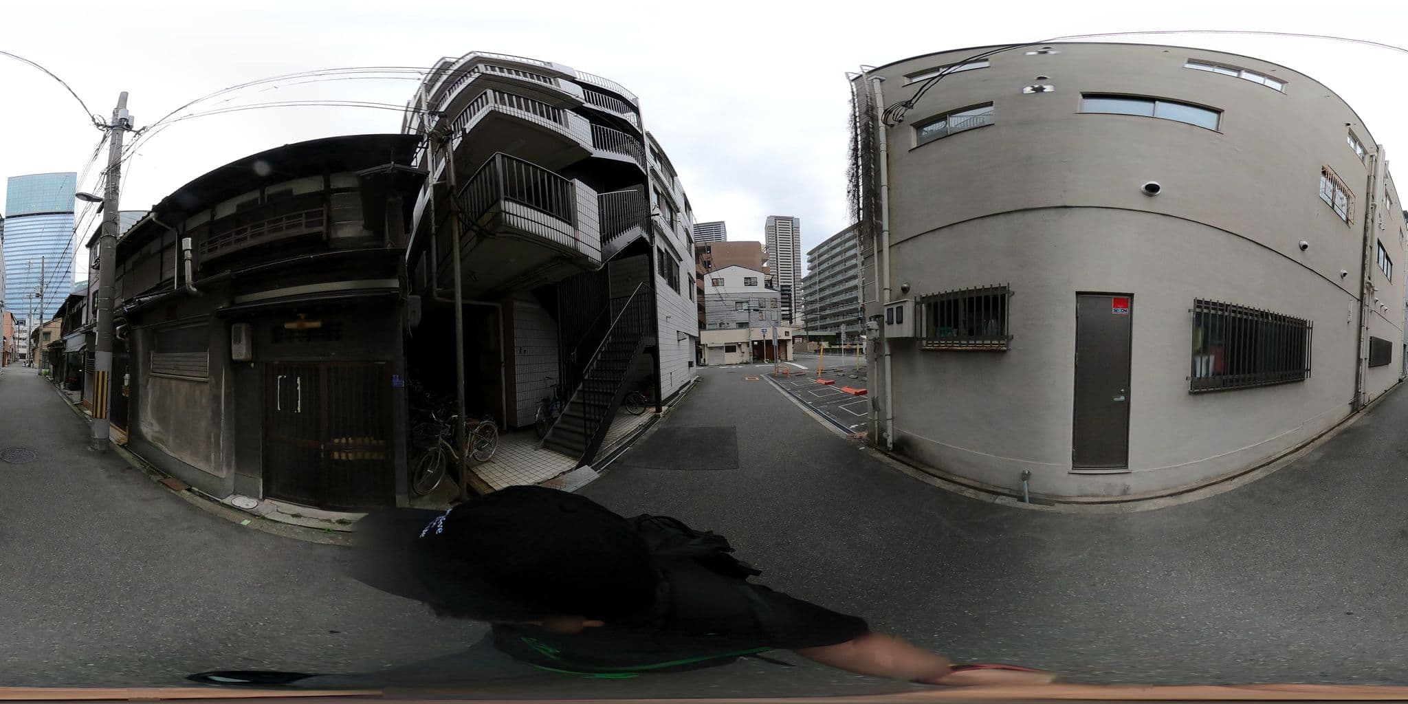 Street view near Hive Guesthouse, Umeda — © otkzh (CC BY-SA · Mapillary)
