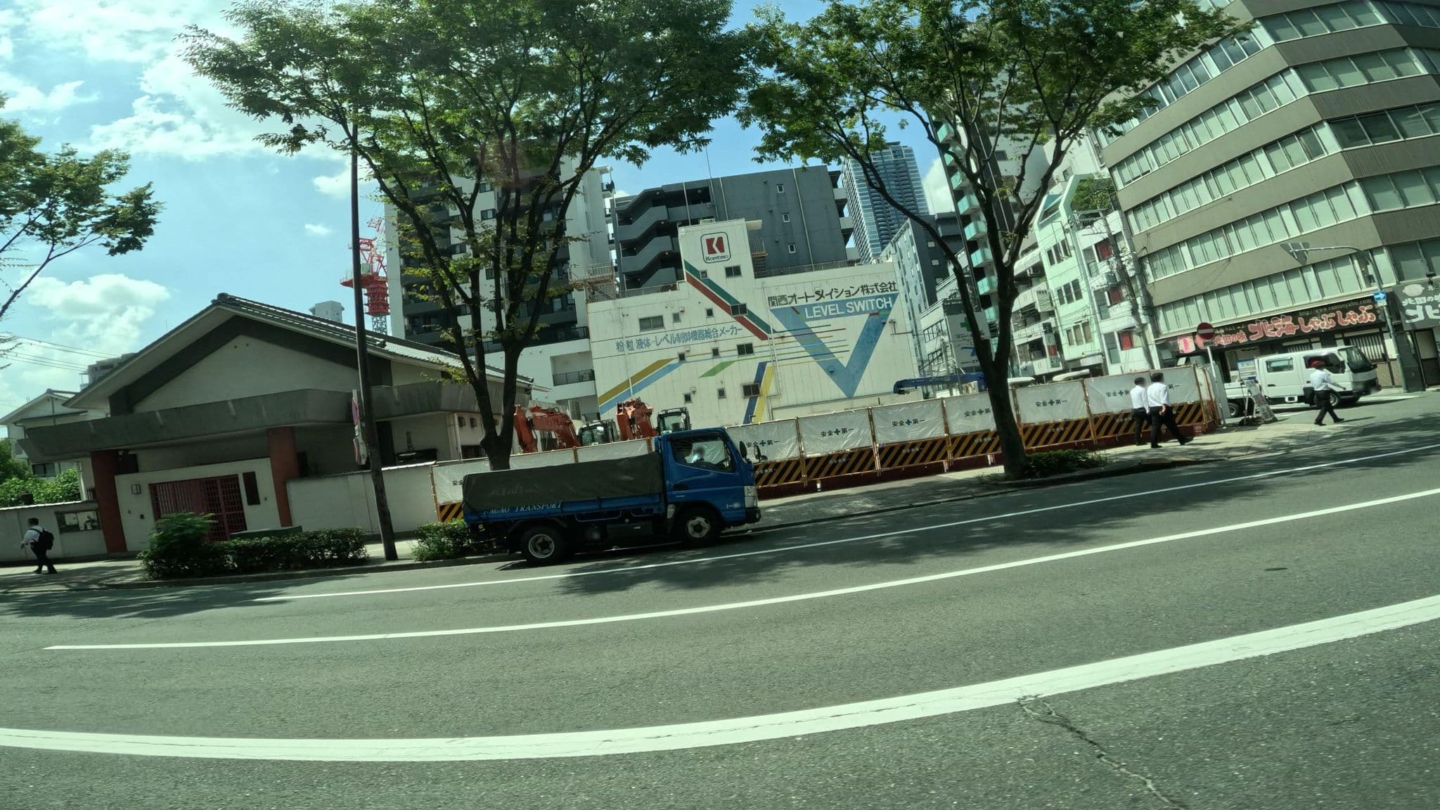Street view near Minn Umeda-East, Umeda — © okadatsuneo (CC BY-SA · Mapillary)