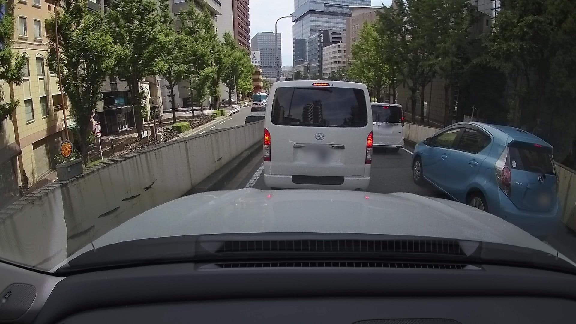 Street view near サンメンバーズ大阪梅田, Osaka — © osapon (CC BY-SA · Mapillary)