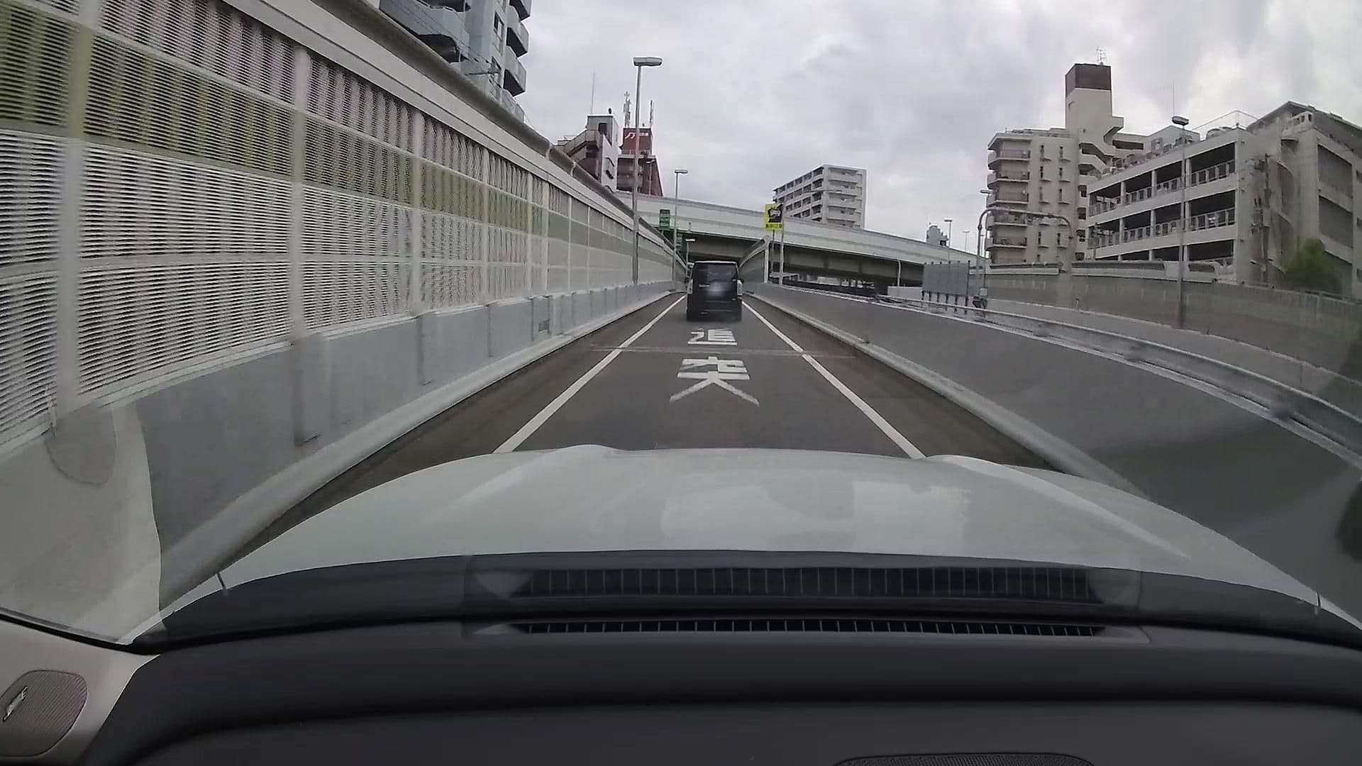 Street view near ホテル・ザ・レオ  キタ店, Umeda — © osapon (CC BY-SA · Mapillary)