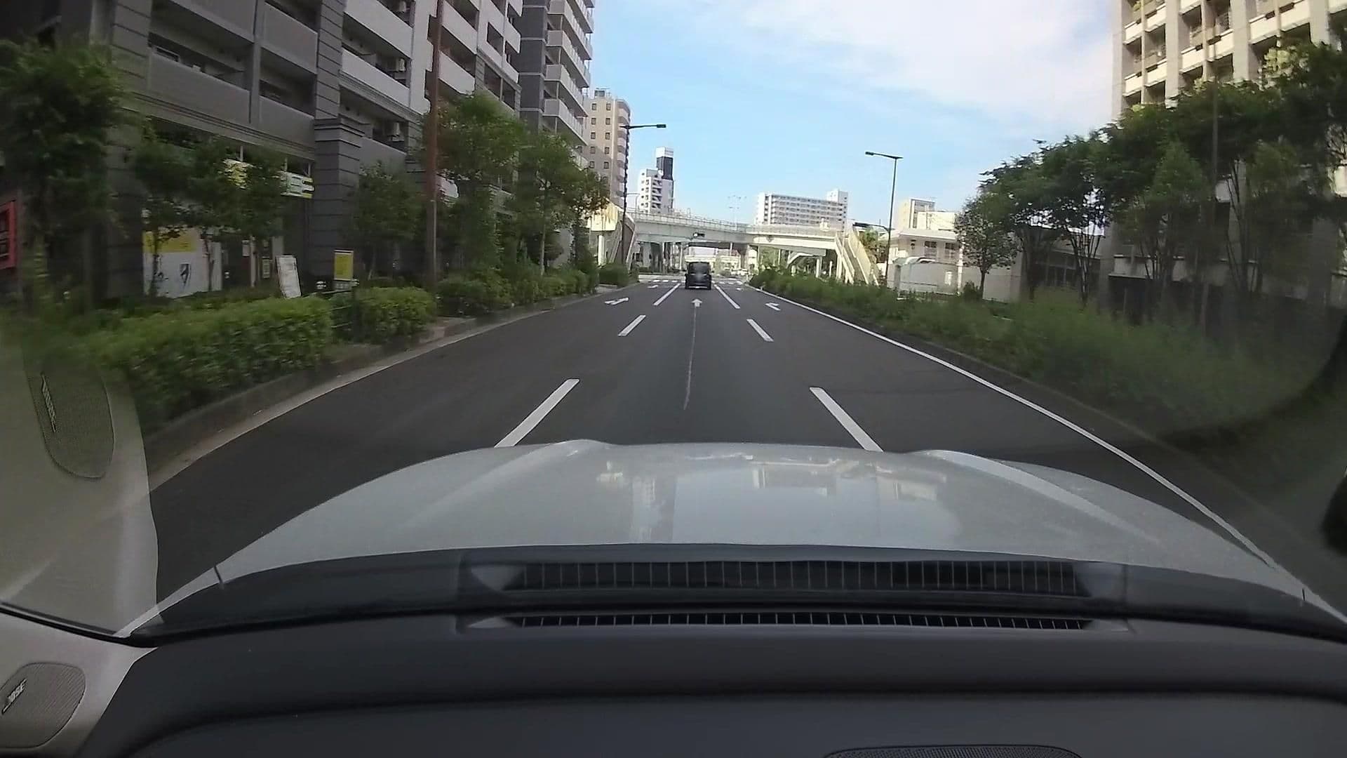 Street view near レジデンシャル ホテル ハレ 新大阪, Suita — © osapon (CC BY-SA · Mapillary)