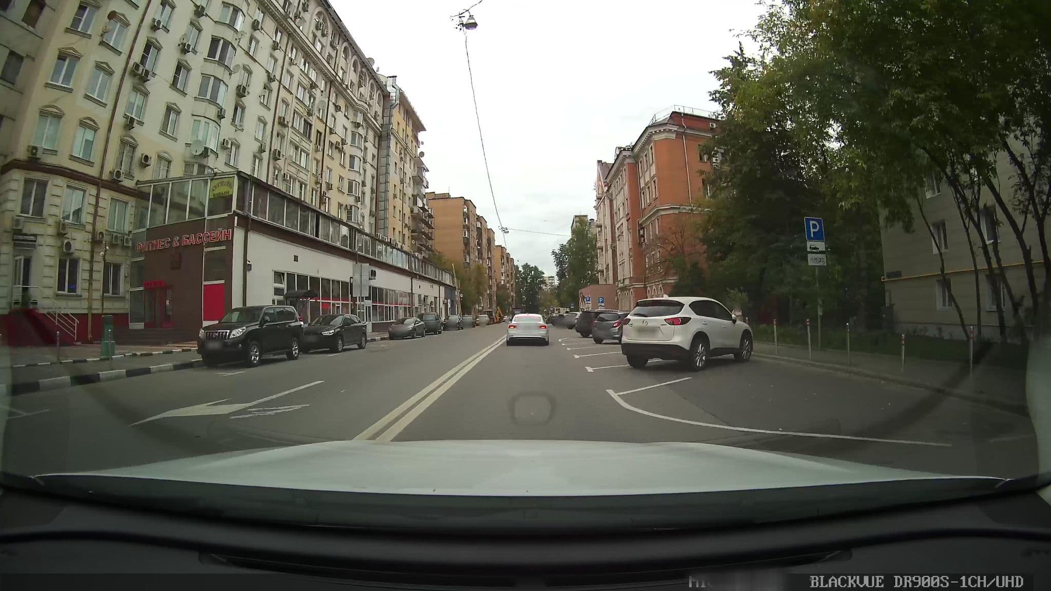 Street view near Hostel Slice, Lefortovo — © agorshkov (CC BY-SA · Mapillary)