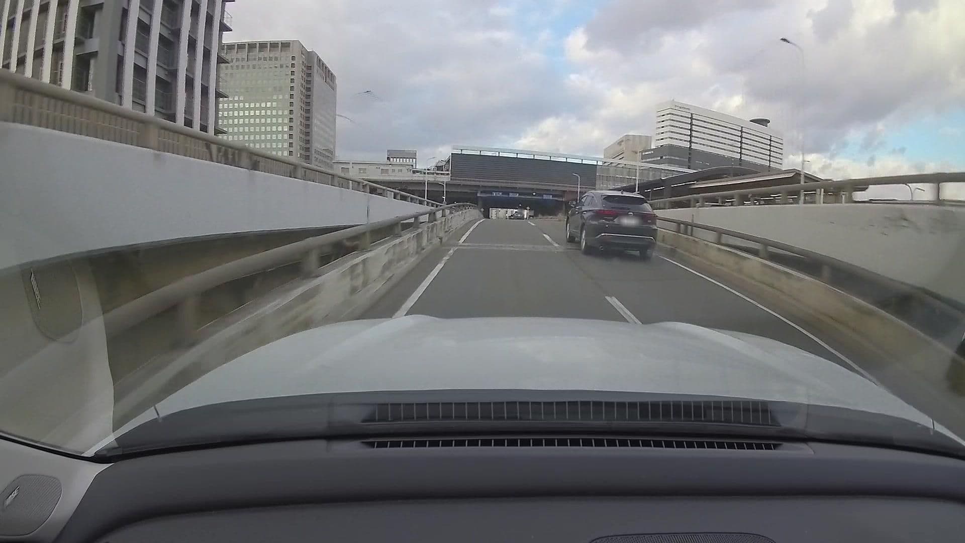 Street view near フォーポイント フレックス by シェラトン 新大阪, Umeda — © osapon (CC BY-SA · Mapillary)