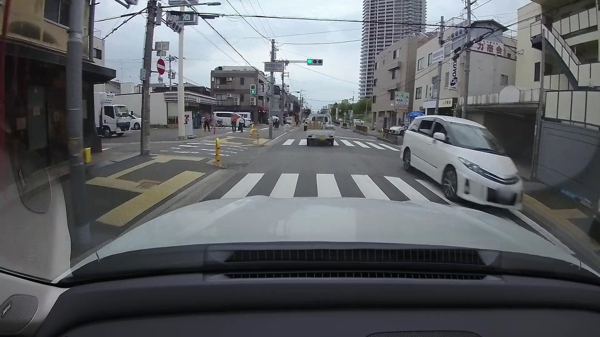 Street view near ホテル シティインキャンパス守口, Ibaraki — © osapon (CC BY-SA · Mapillary)