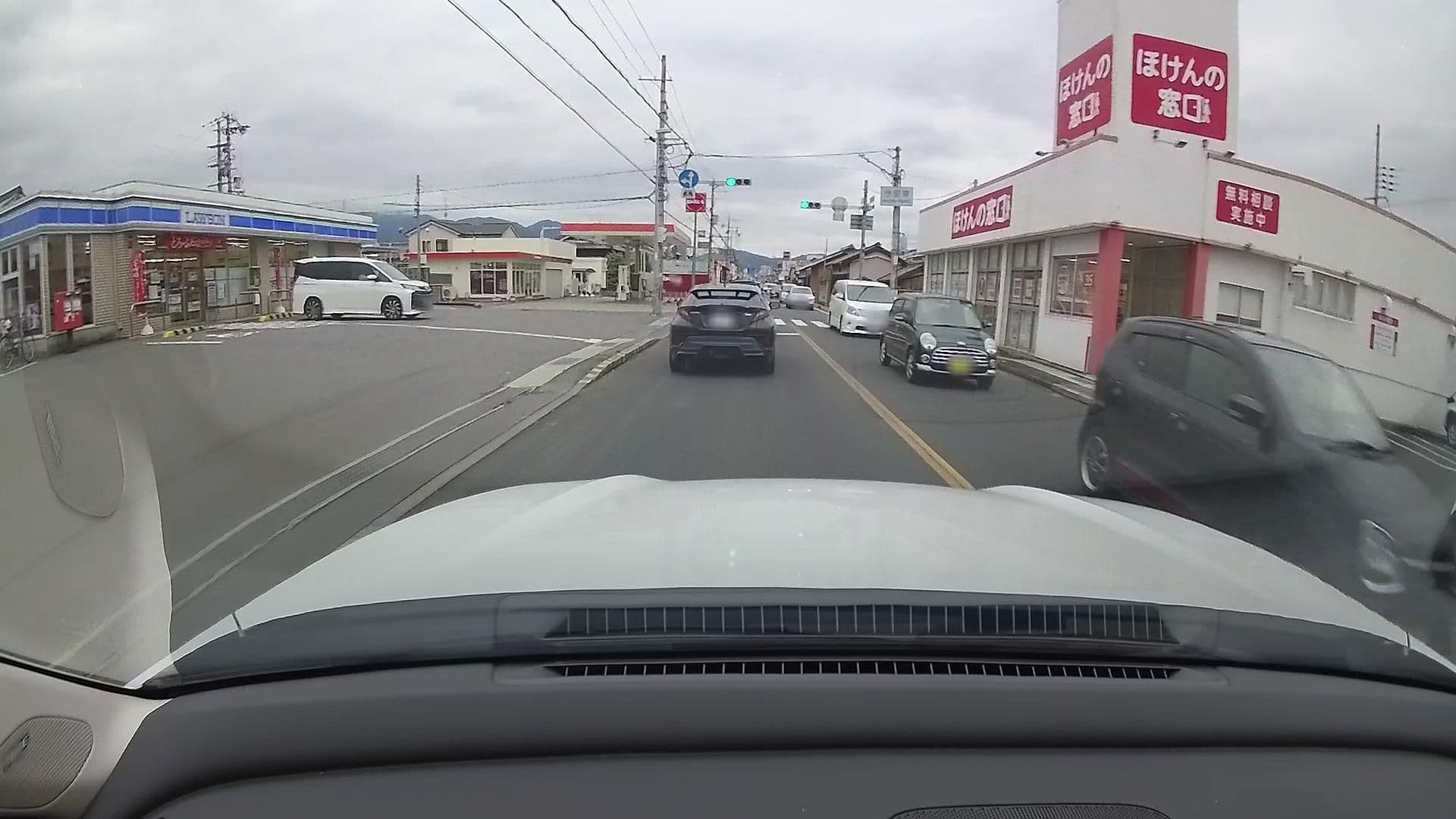 Street view near ホテルエコー, Yamato-Takada — © osapon (CC BY-SA · Mapillary)