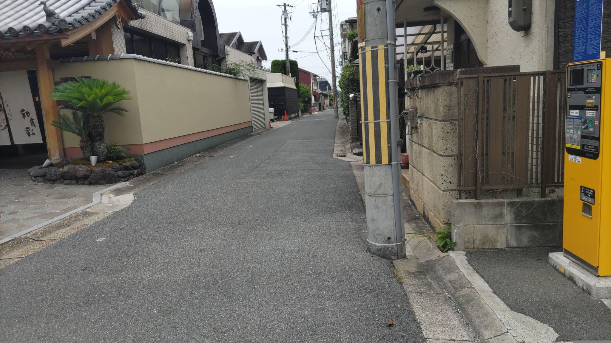 Street view near ホテルニューわかさ, Nara-shi — © pubo (CC BY-SA · Mapillary)