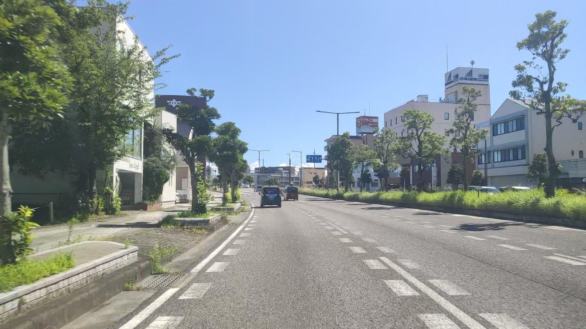Street view near ビジネスホテル三徳, Tsu — © drivephotograph (CC BY-SA · Mapillary)