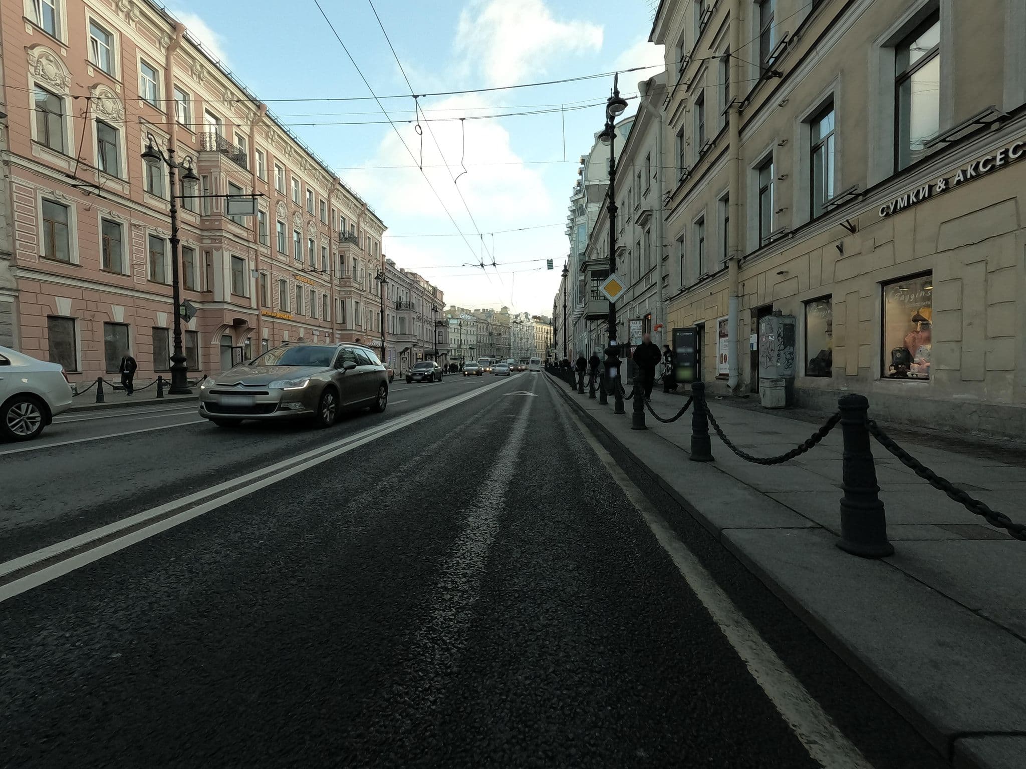 Street view near Avent inn, Centralniy — © GaMiKo (CC BY-SA · Mapillary)