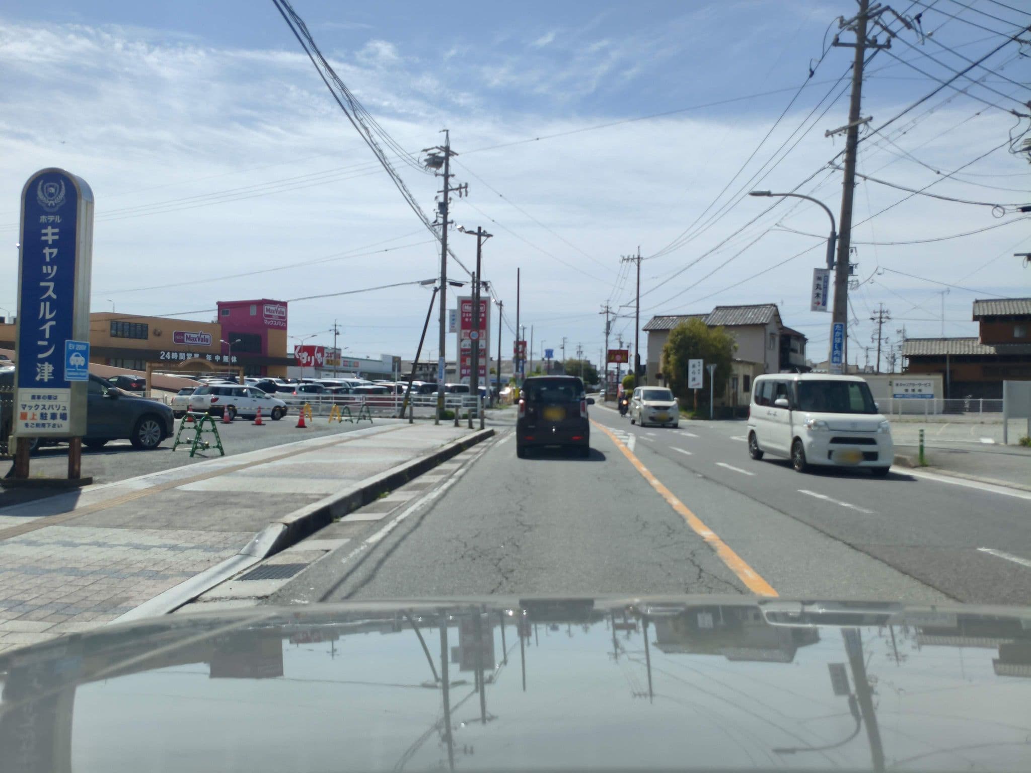 Street view near キャッスルイン津, Tsu — © parond (CC BY-SA · Mapillary)