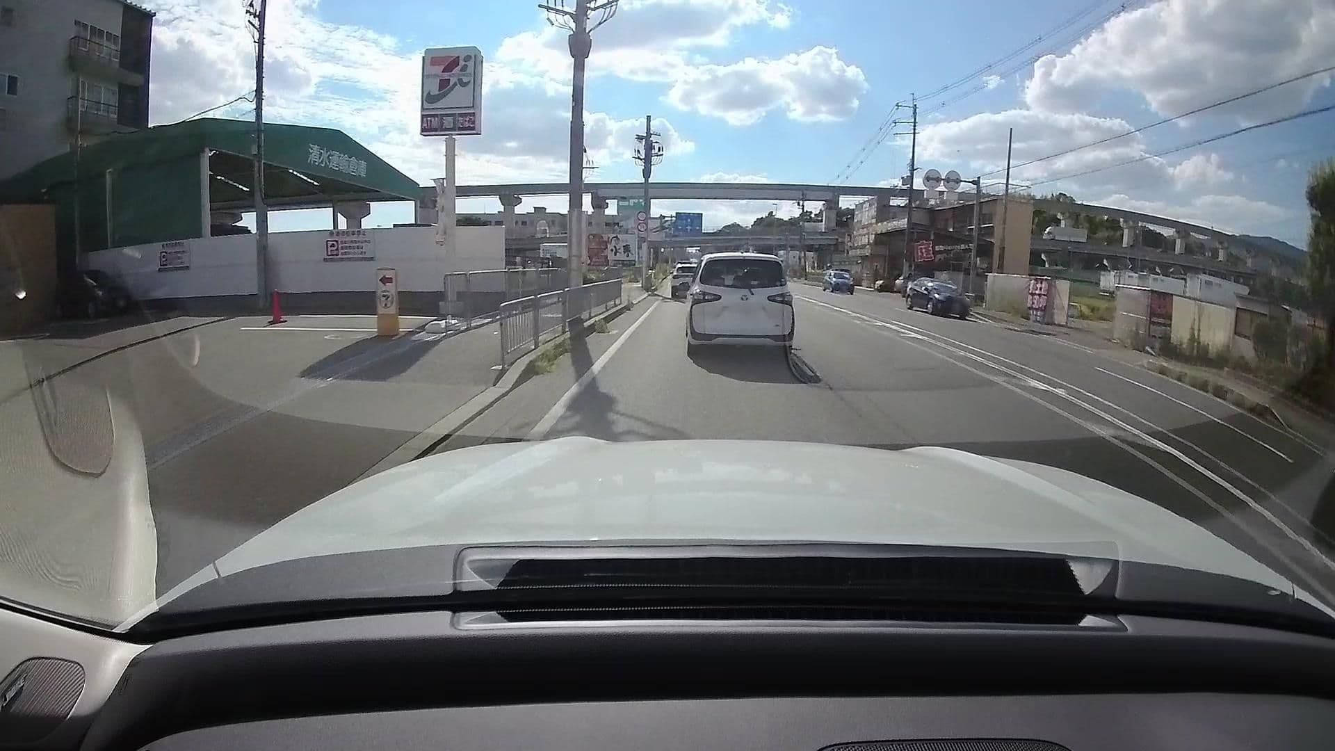Street view near ホテル マリアベル, Ibaraki — © osapon (CC BY-SA · Mapillary)