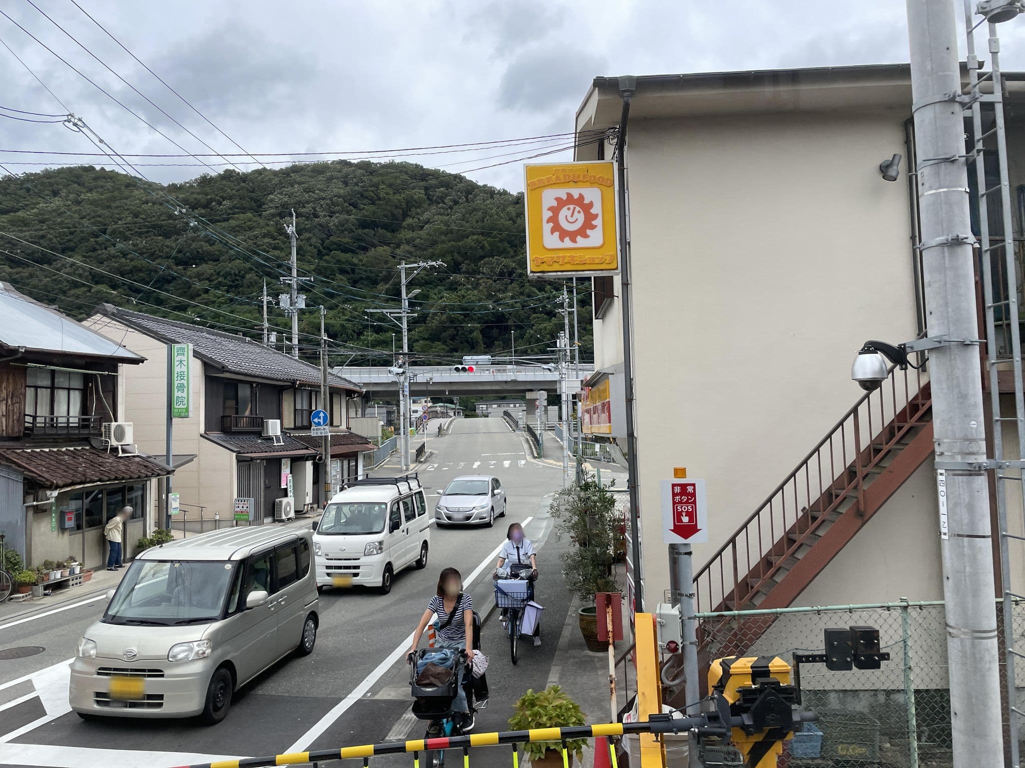 Street view near おかざき酒店, Ikeda — © musashino5 (CC BY-SA · Mapillary)