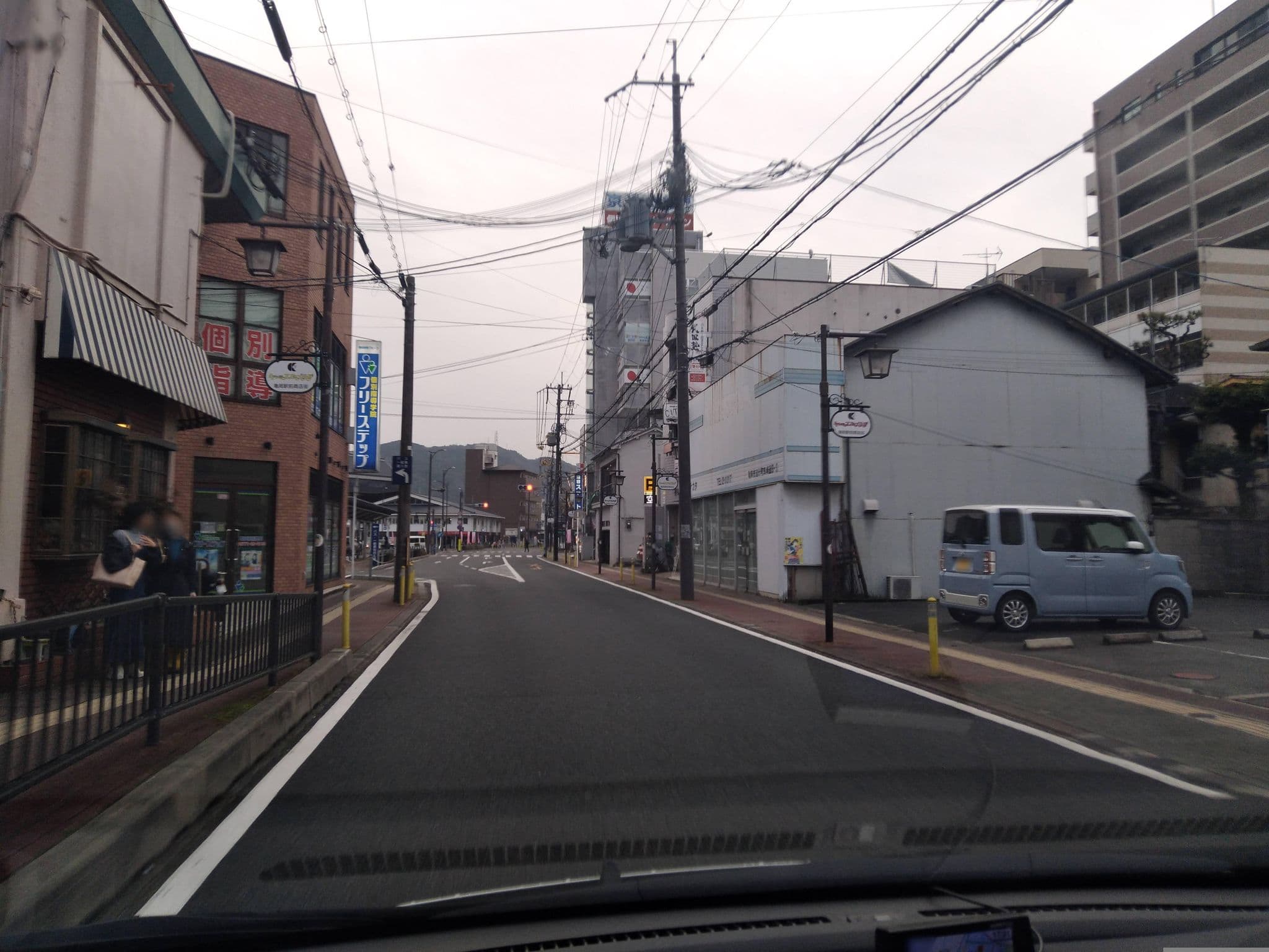 Street view near サンロイヤルホテル 亀岡駅前, Kameoka — © yasunari (CC BY-SA · Mapillary)