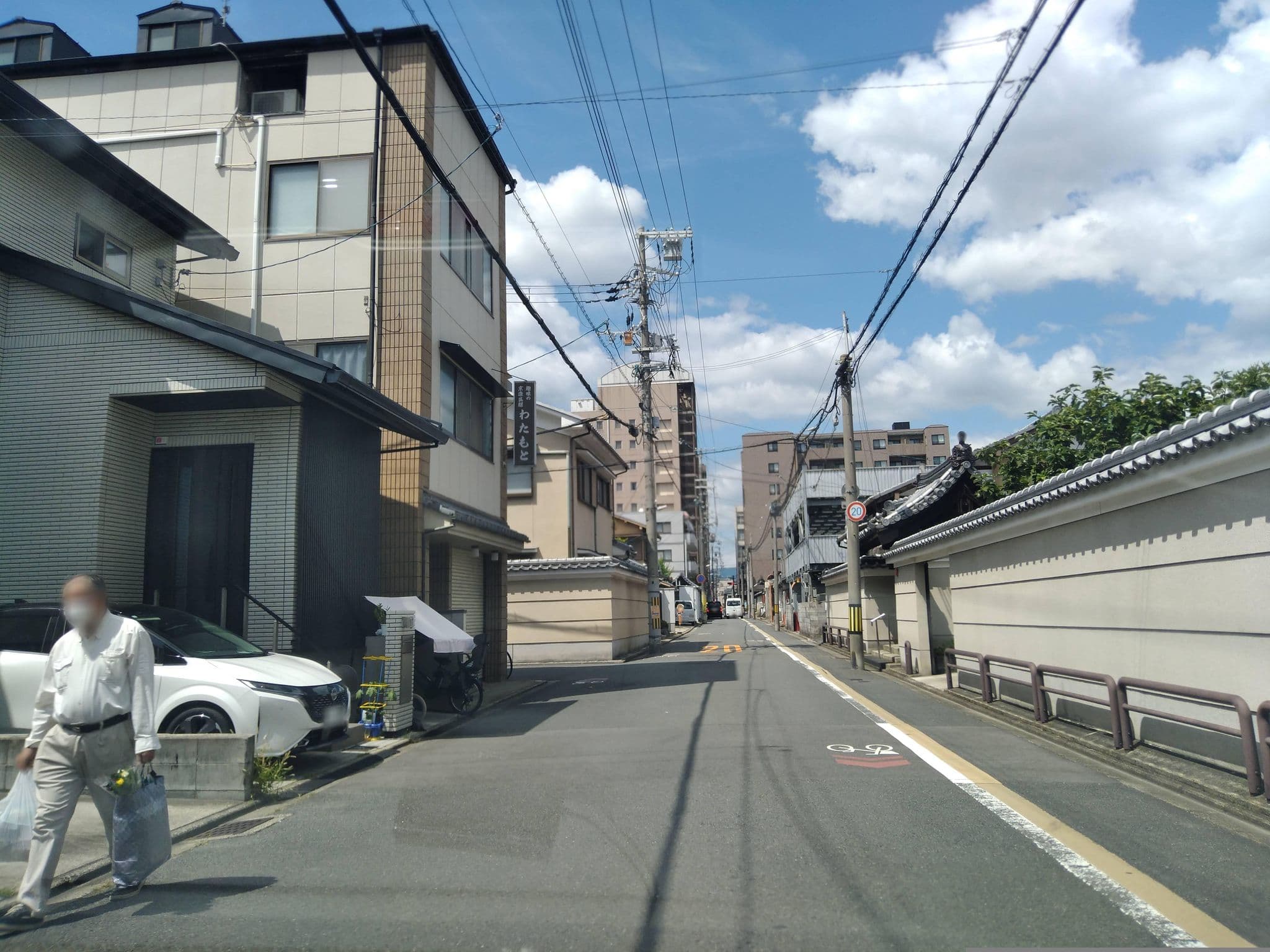 Street view near アークリード五条堀川 (Arklead Gojo-Horikawa), Kyoto — © yasunari (CC BY-SA · Mapillary)