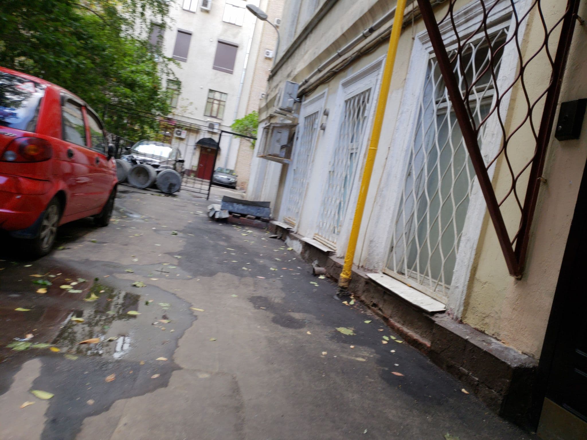 Street view near Sleepy Tom, Moscow — © mapfool (CC BY-SA · Mapillary)