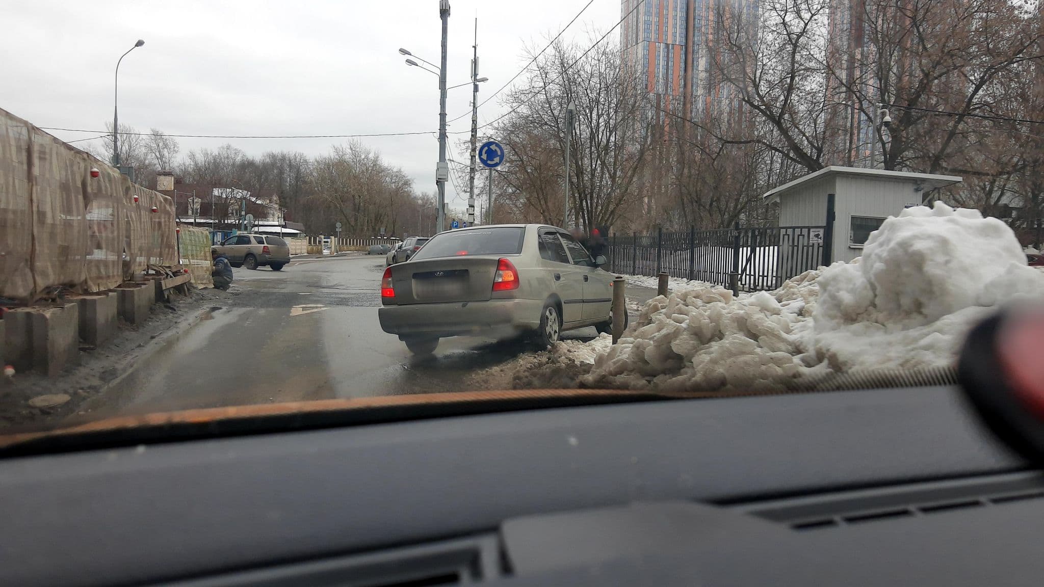 Street view near Minima, Golovinskiy — © phoneuploader (CC BY-SA · Mapillary)