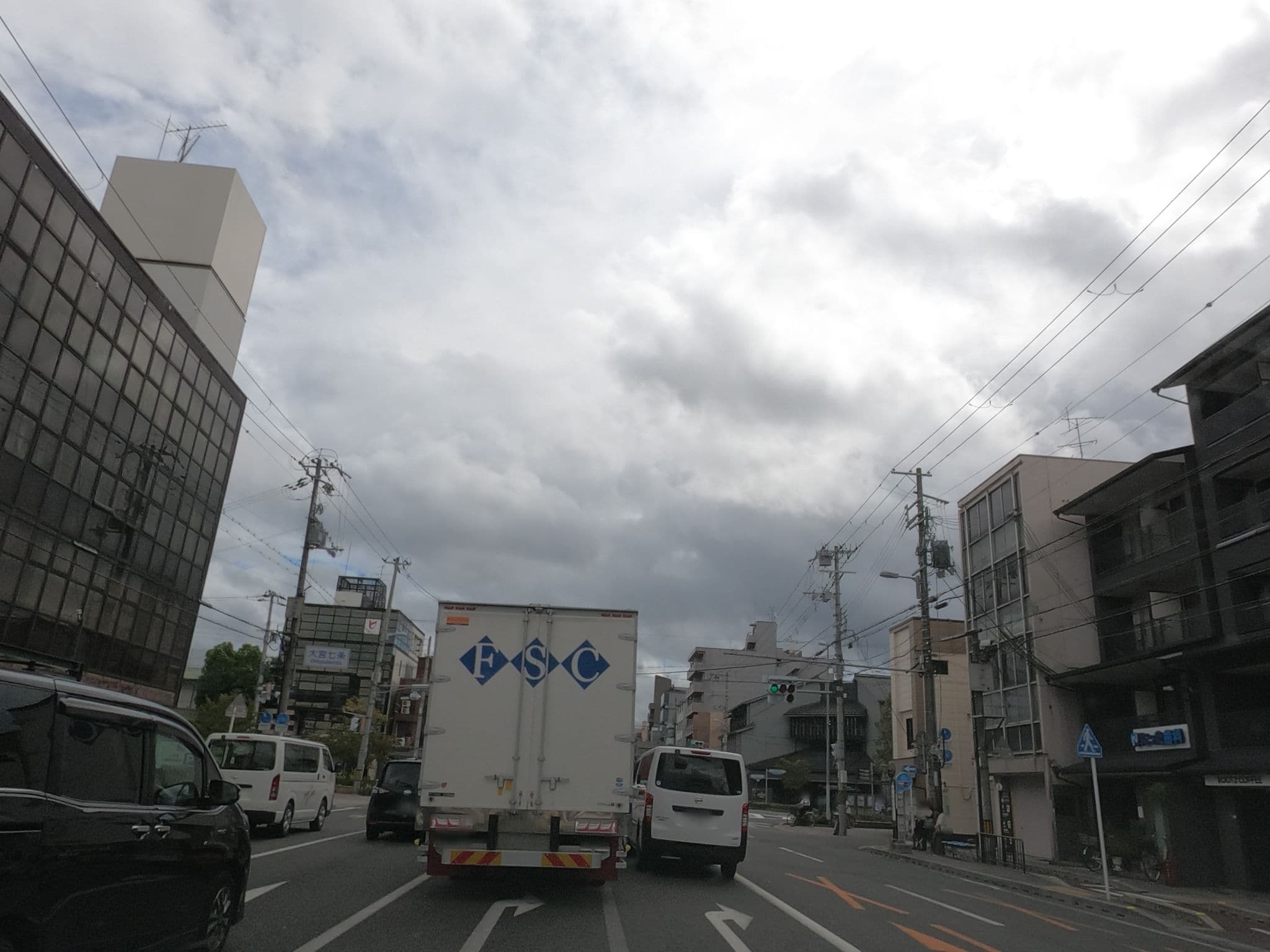 Street view near Parkside Umekoji - Guest House In Kyoto, Kyoto — © rsnaru (CC BY-SA · Mapillary)