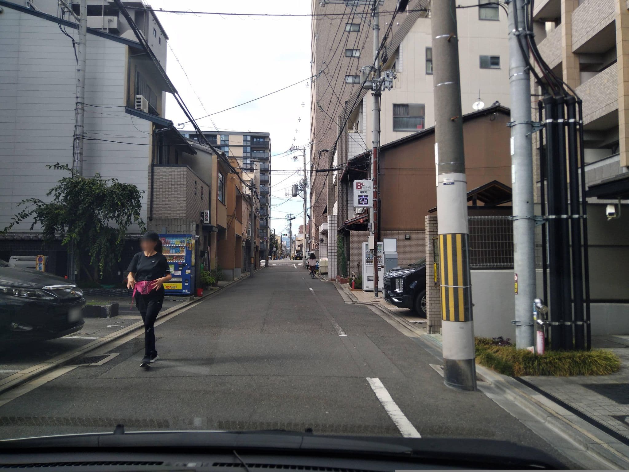 Street view near ホテル 楽々庵, Kyoto — © yasunari (CC BY-SA · Mapillary)