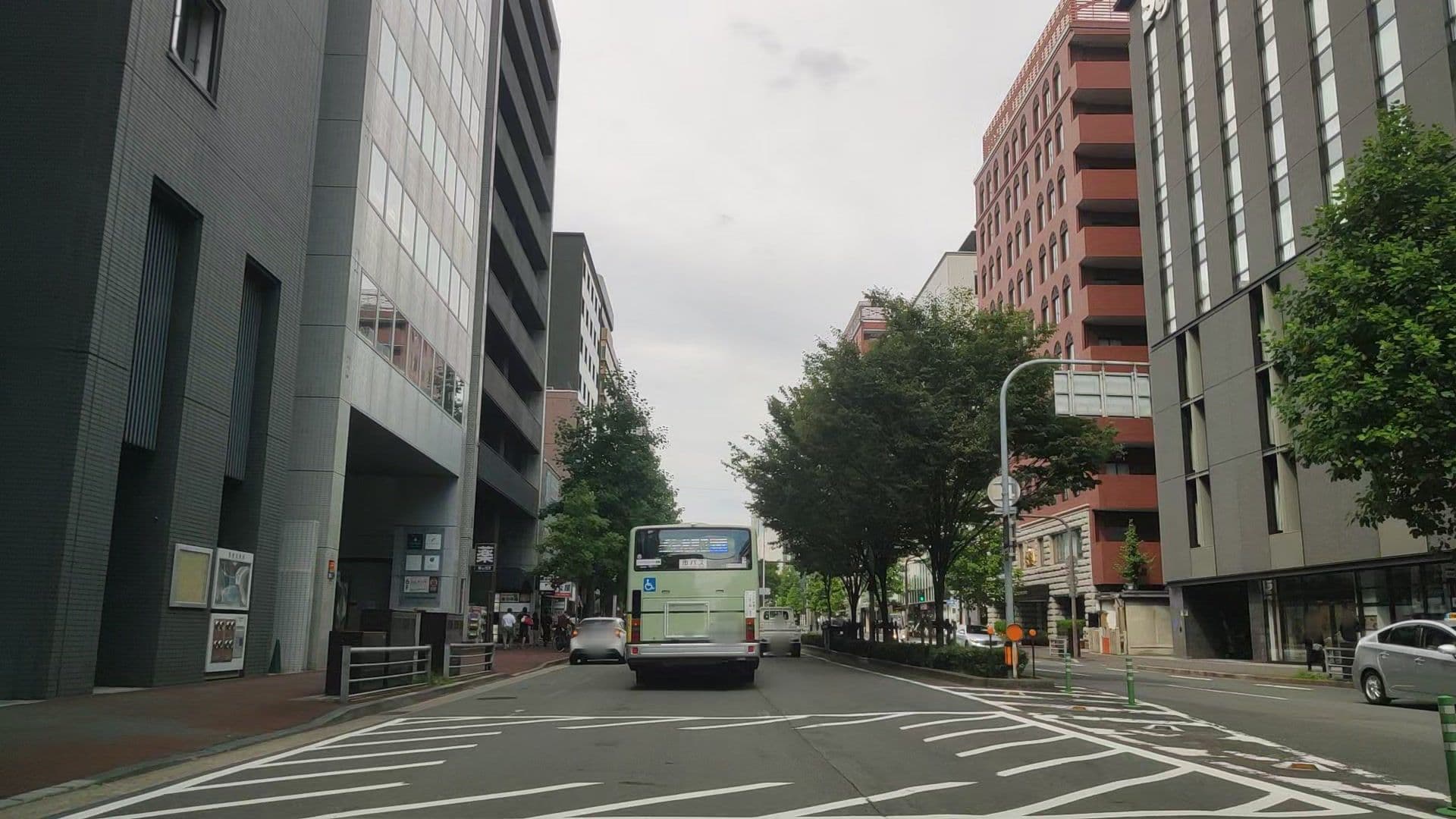 Street view near ダイワロイネットホテル 京都四条烏丸, Kyoto — © drivephotograph (CC BY-SA · Mapillary)