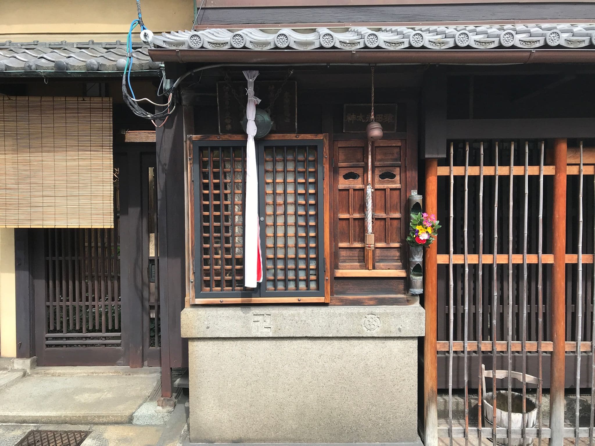 Street view near ホテルメルディア四条河原町アネックス, Kyoto — © ignis (CC BY-SA · Mapillary)