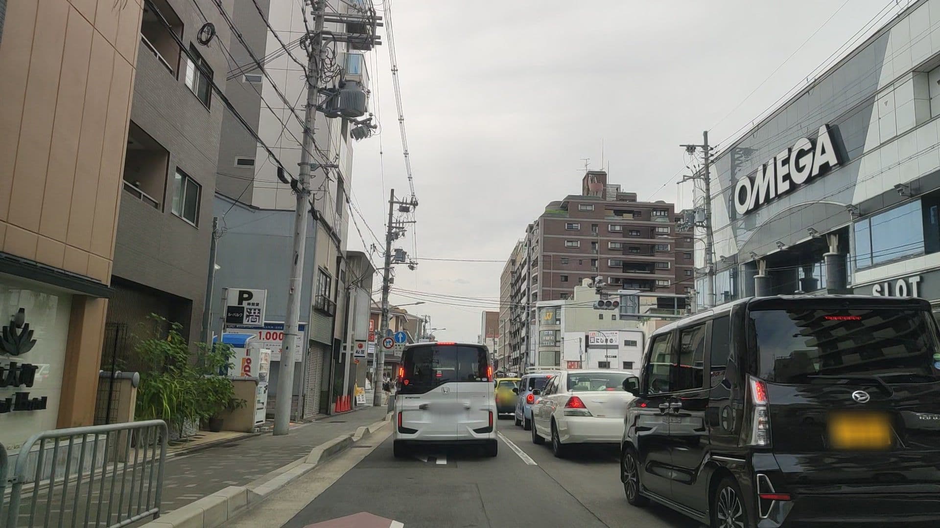 Street view near 丸太町クリスタルホテル, Kyoto — © drivephotograph (CC BY-SA · Mapillary)