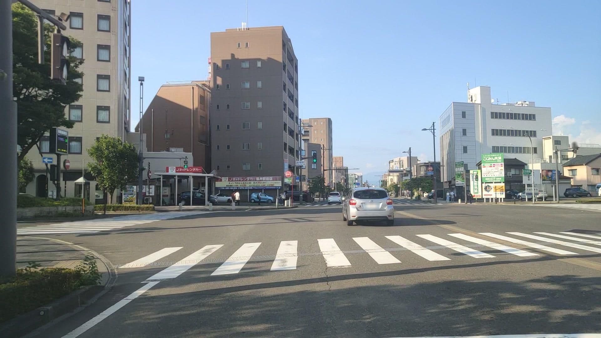 Street view near ホテルリバージュあけぼの, Fukui-shi — © drivephotograph (CC BY-SA · Mapillary)