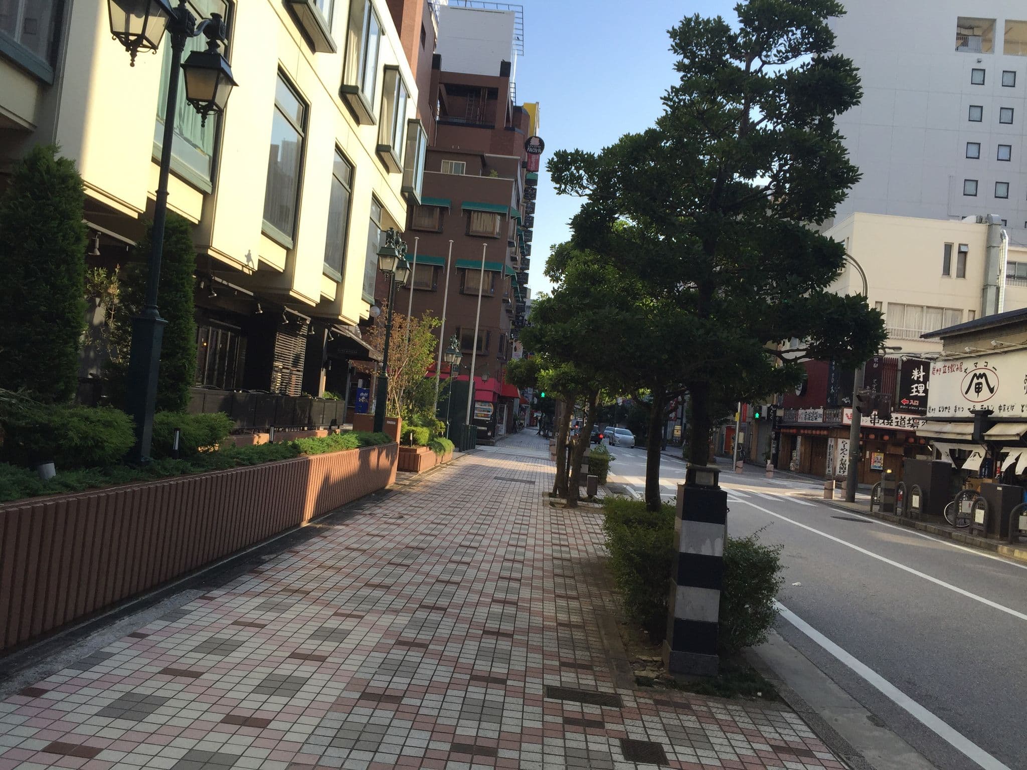 Street view near プラトンホテル四日市, Yokkaichi — © yaritsusozai (CC BY-SA · Mapillary)