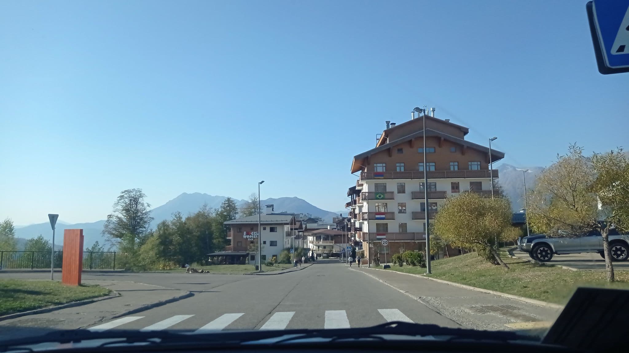 Street view near Корпус 18, Vysokoye — © petunder (CC BY-SA · Mapillary)
