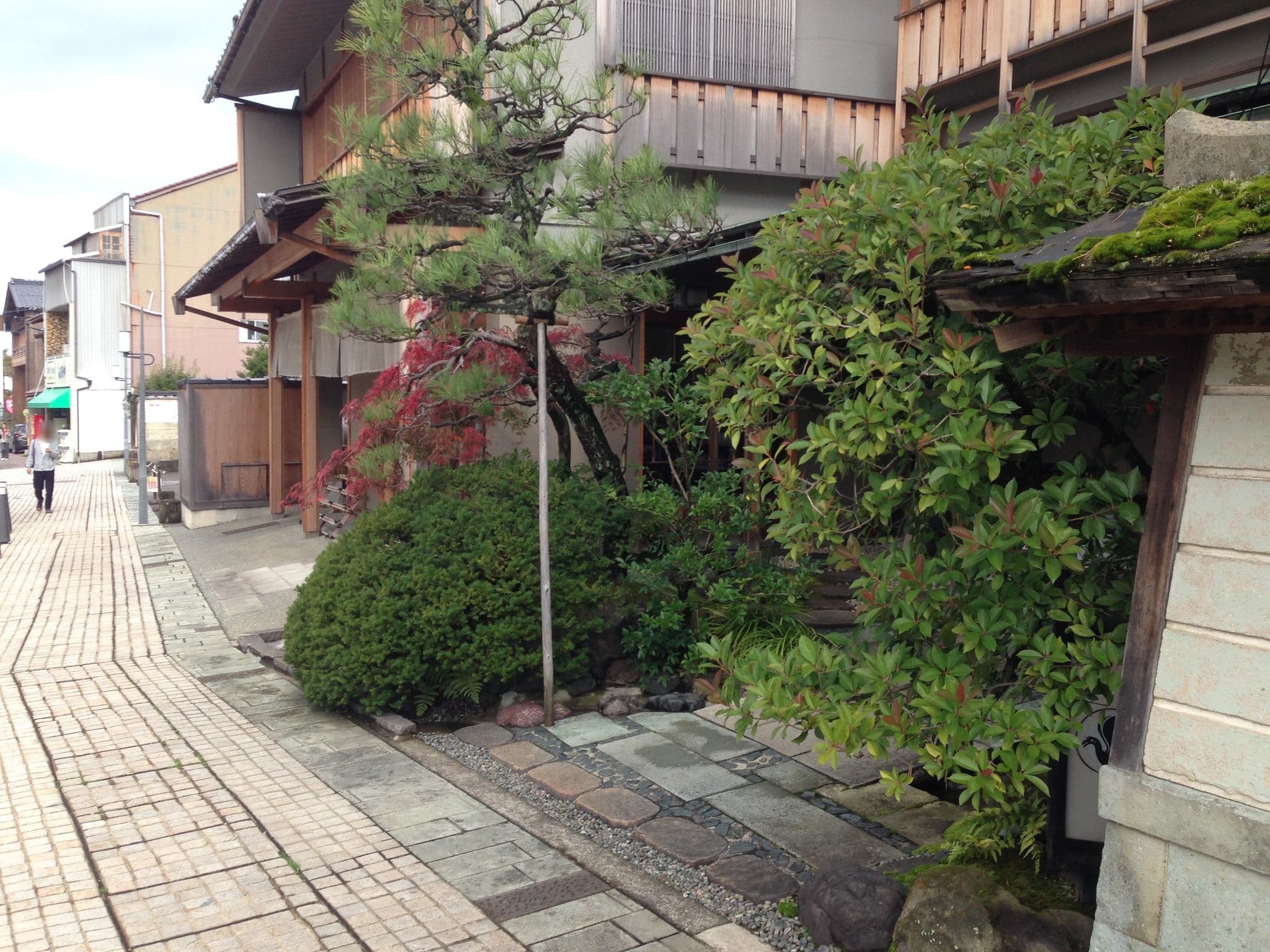 Street view near 山代温泉 あらや滔々庵, Kaga — © tosseto (CC BY-SA · Mapillary)