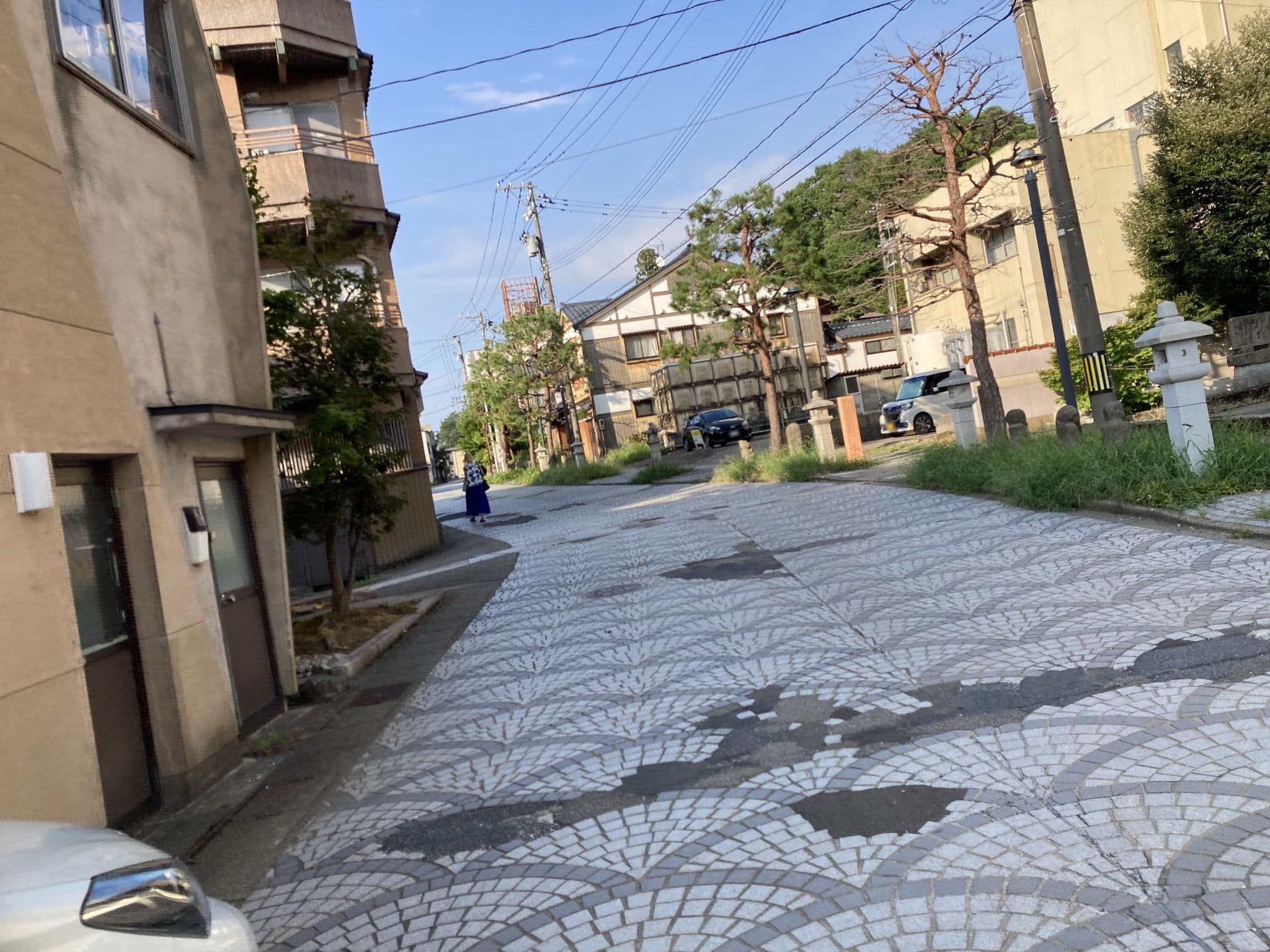 Street view near 木漏れ日の宿 大のや, Kaga — © 24kawa (CC BY-SA · Mapillary)