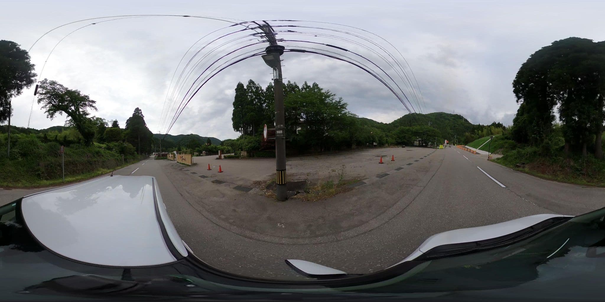 Street view near 自噴源泉の宿　花つばき, Kaga — © flashkiwi (CC BY-SA · Mapillary)
