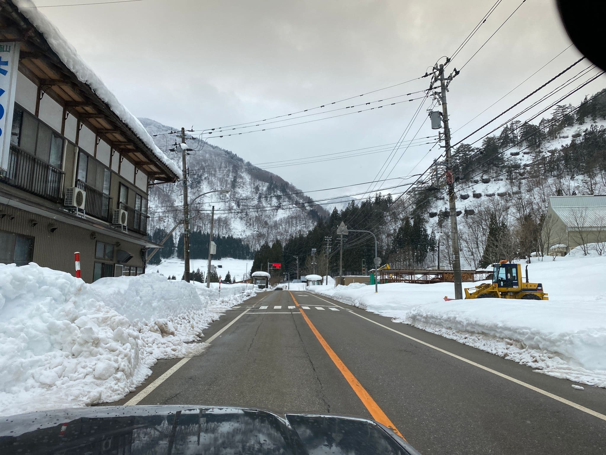 Street view near 五箇山旅館 よしのや, Nanto — © akimasa (CC BY-SA · Mapillary)