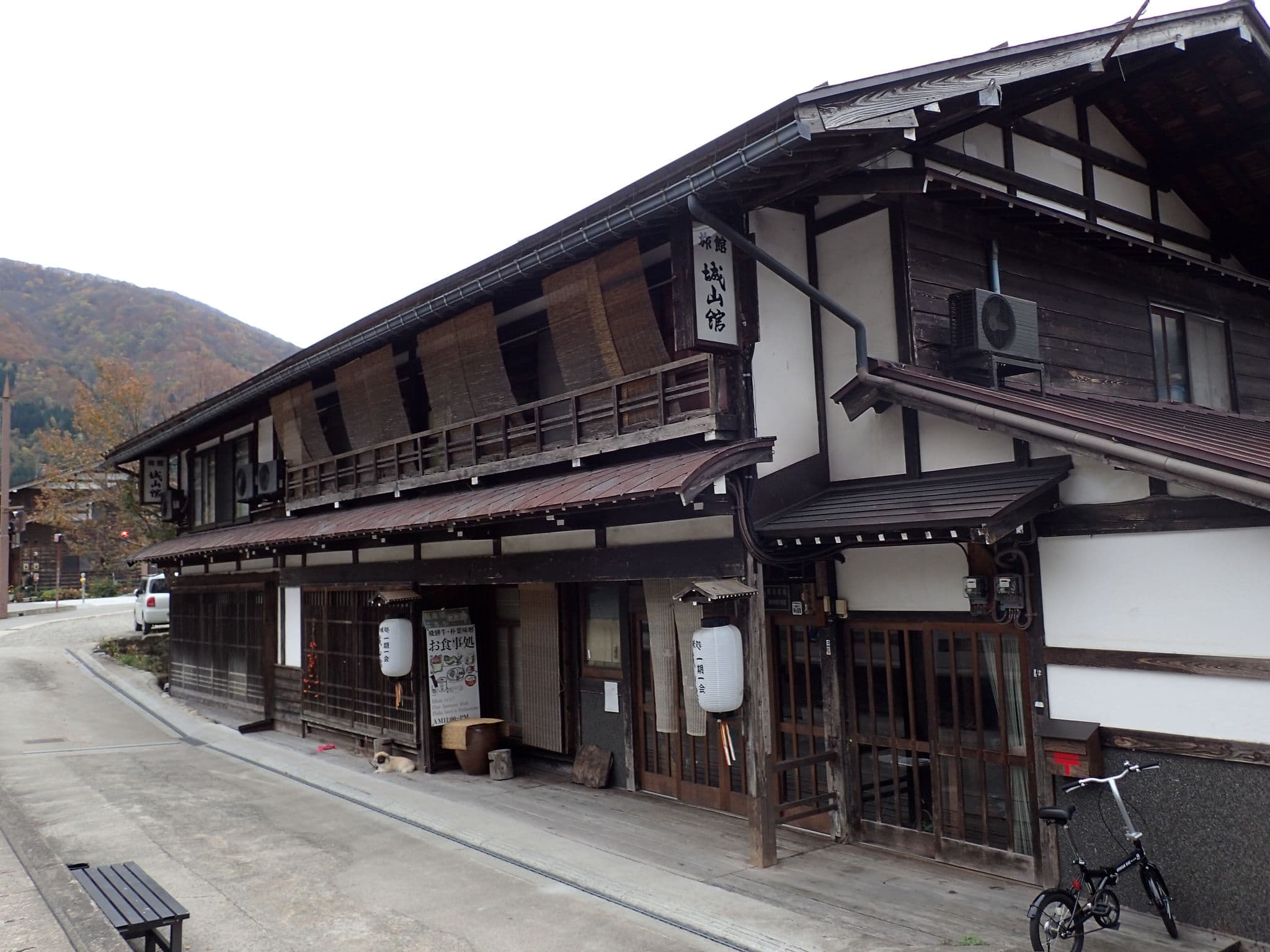 Street view near 旅館 四季の味処 城山館, Hida — © tometome (CC BY-SA · Mapillary)